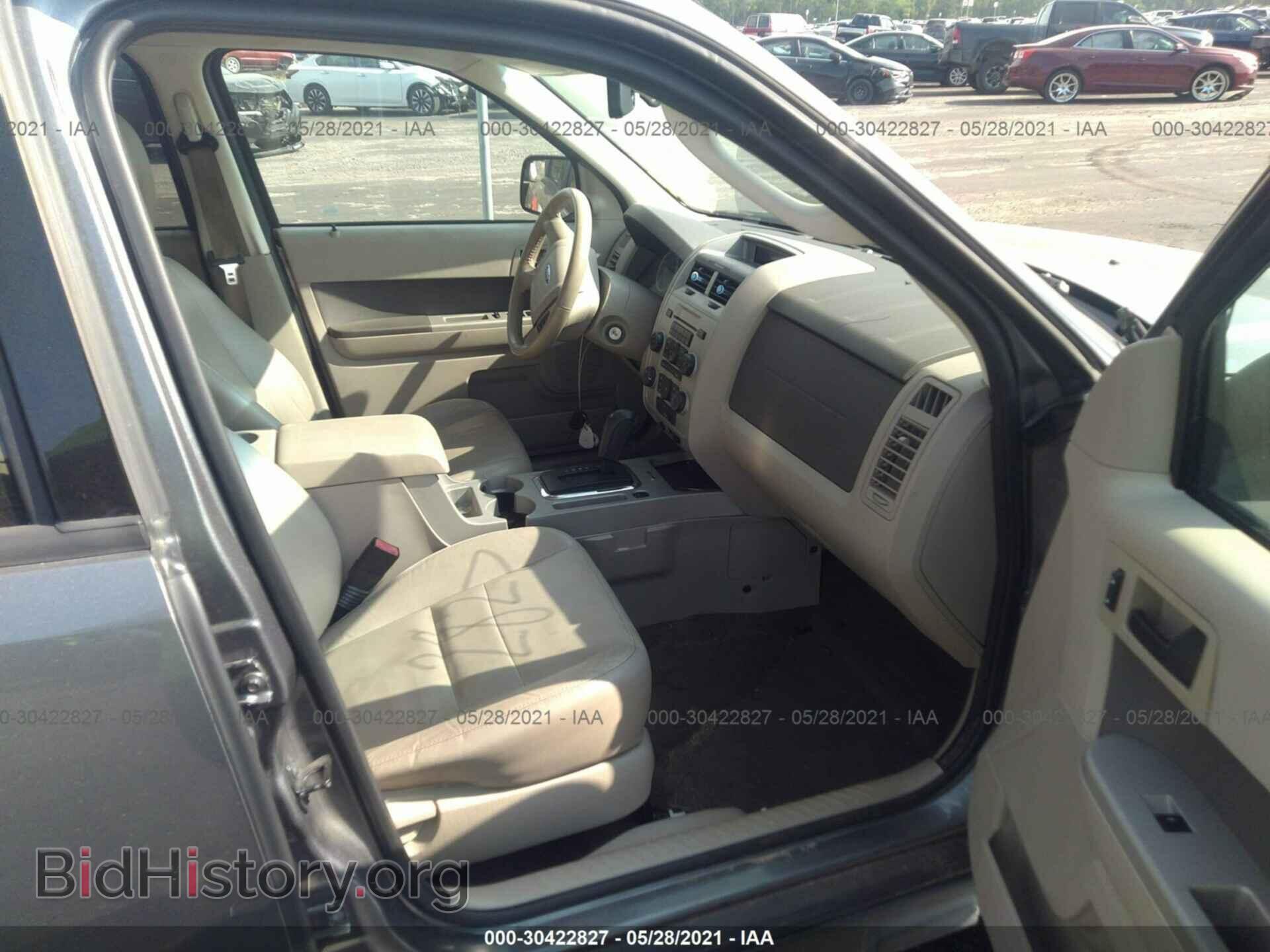 2011 FORD ESCAPE - VIN: 1FMCU0D74BKA36592 - Фото 5