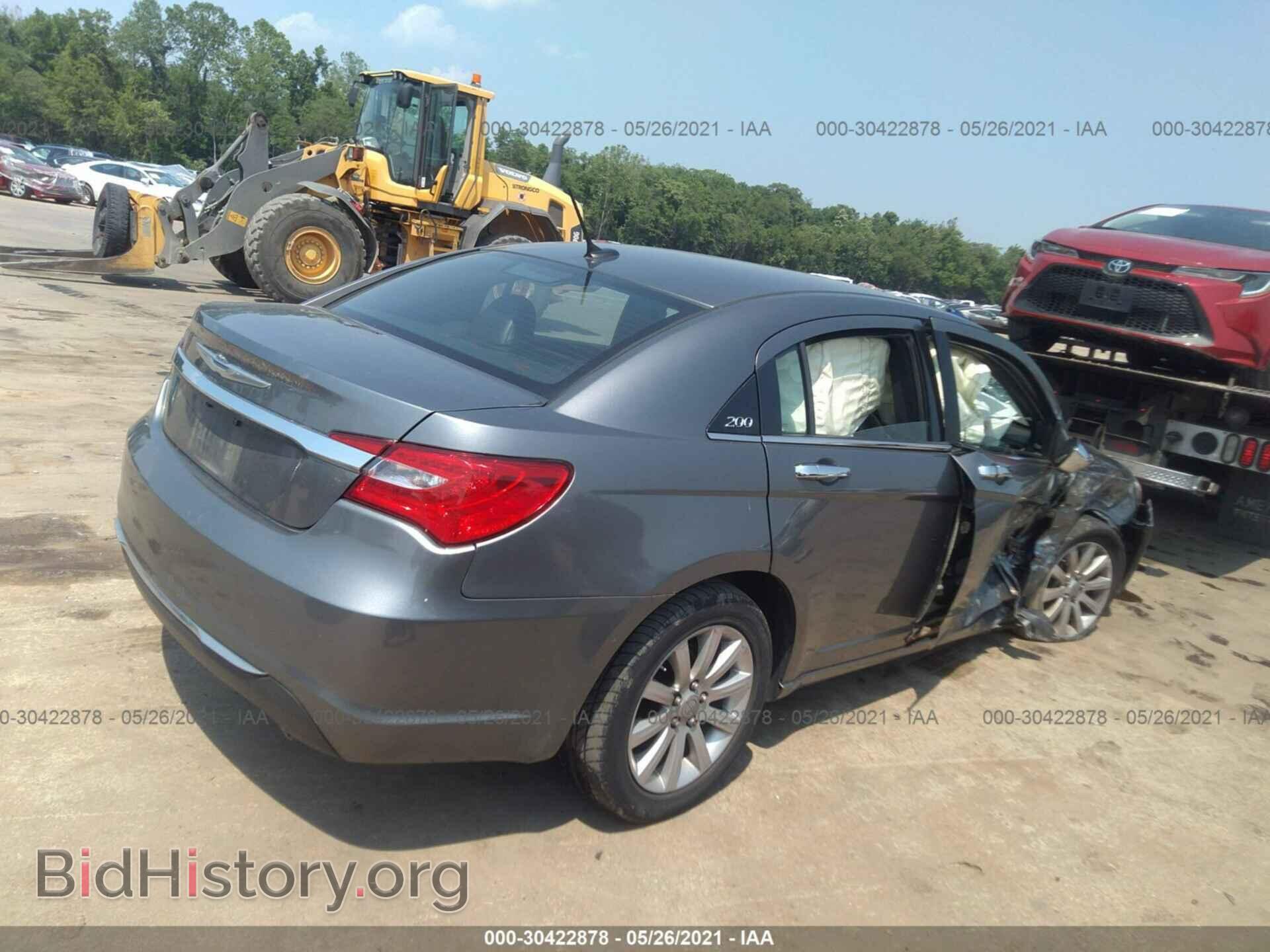 2013 CHRYSLER 200 - VIN: 1C3CCBCG1DN522710 - Фото 4
