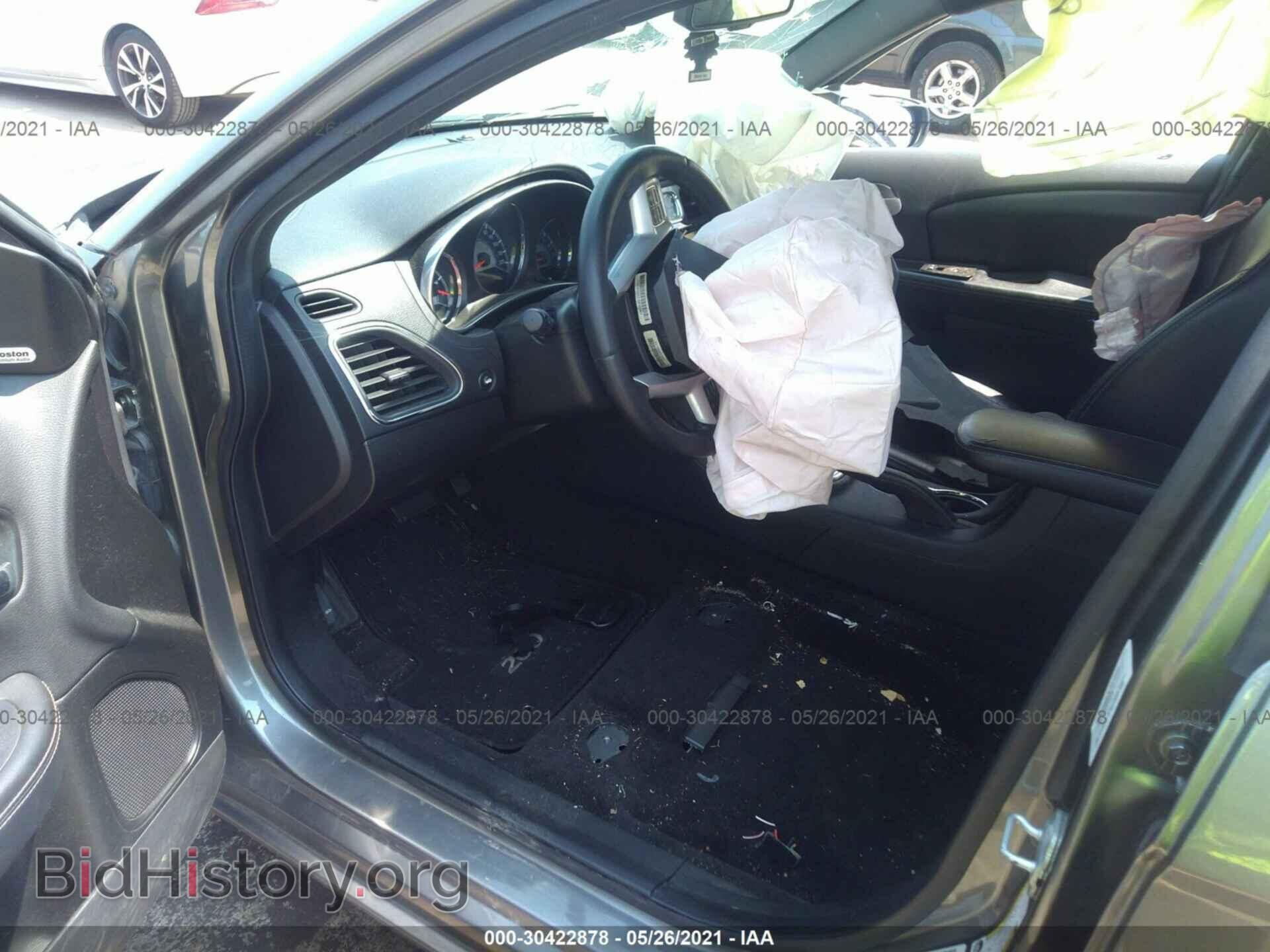 2013 CHRYSLER 200 - VIN: 1C3CCBCG1DN522710 - Фото 5
