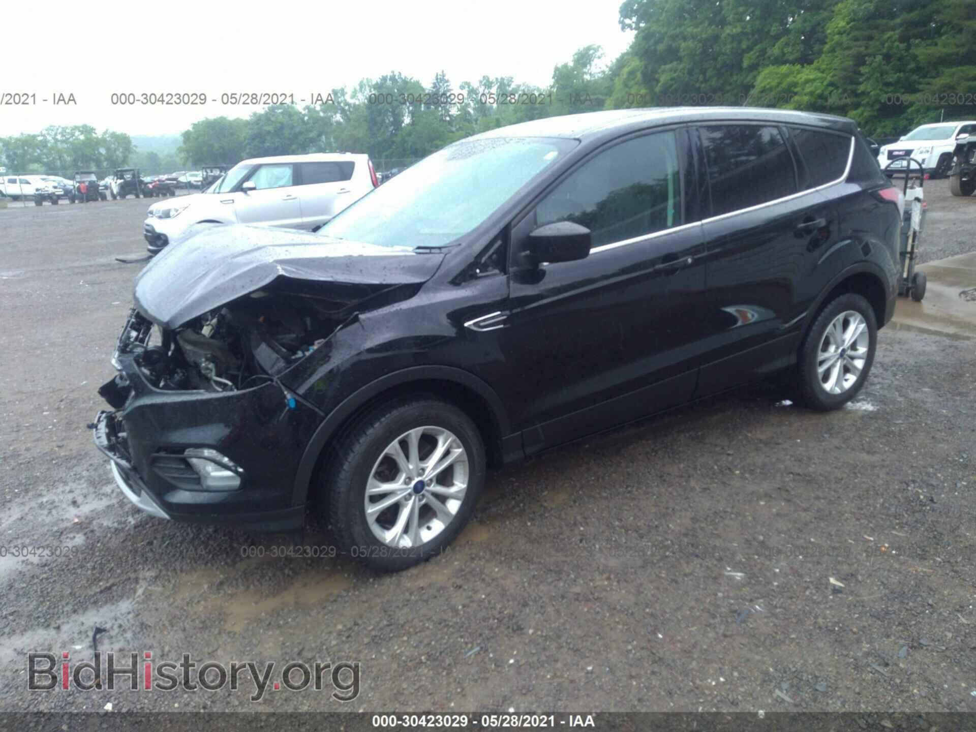 2017 FORD ESCAPE - VIN: 1FMCU9GD0HUB97895 - Photo 2
