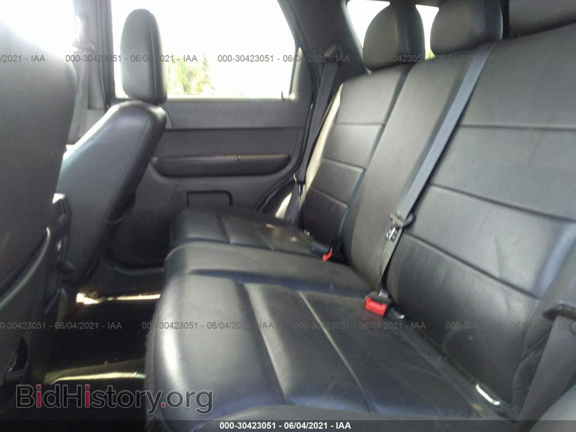 2011 FORD ESCAPE - VIN: 1FMCU0DG7BKC40397 - Фото 8