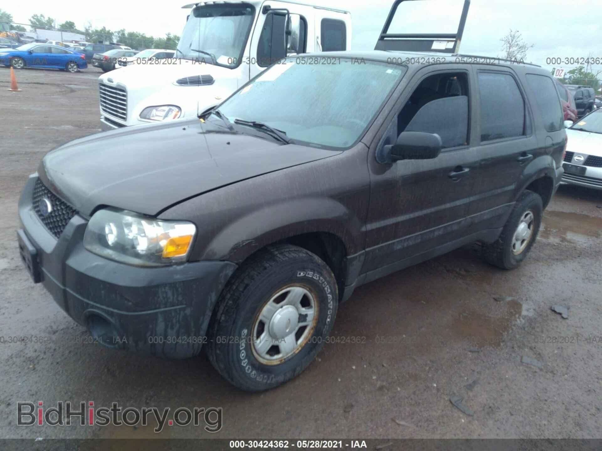 2007 FORD ESCAPE - VIN: 1FMYU02Z27KB33811 - Фото 2