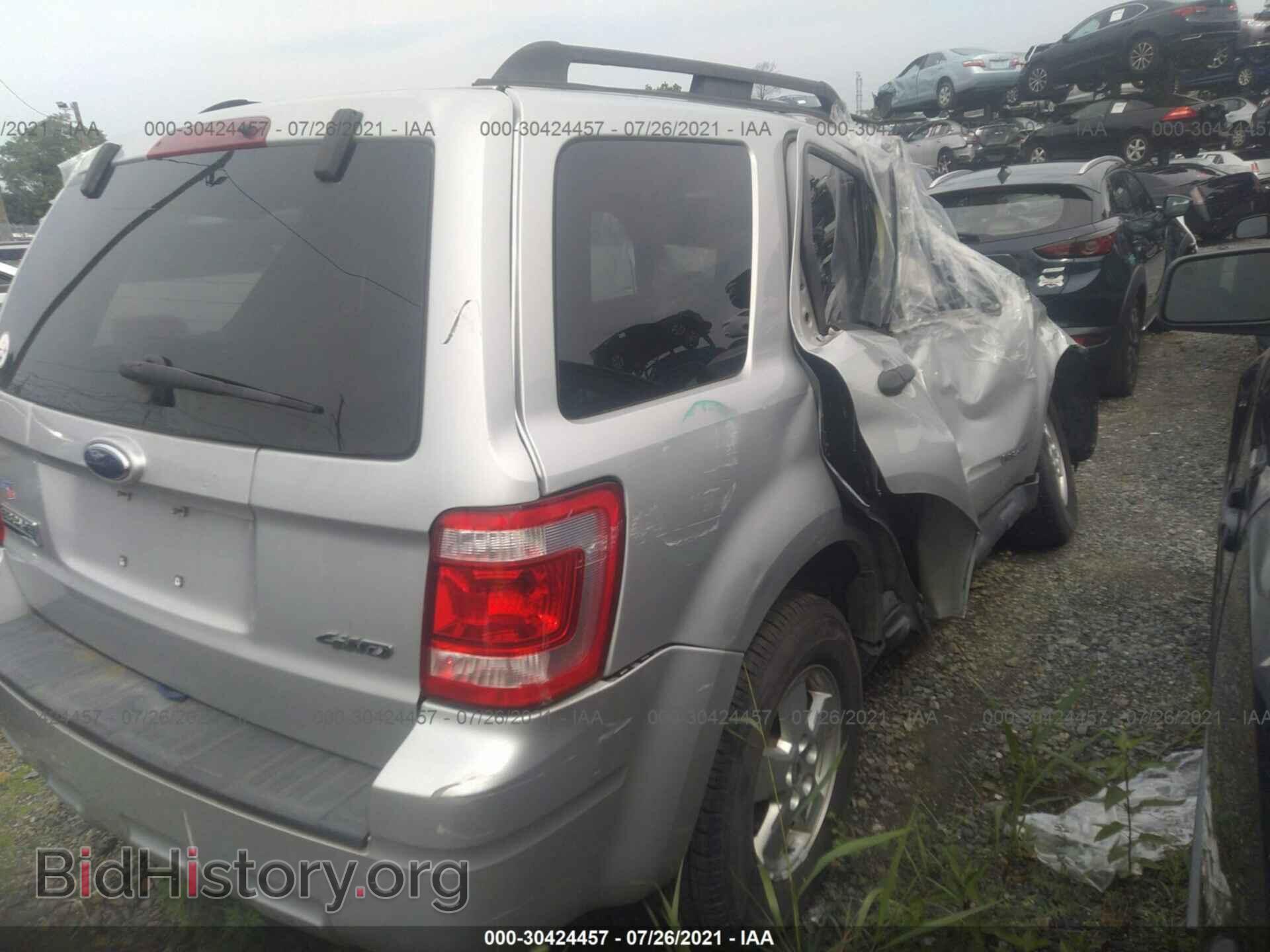 2008 FORD ESCAPE - VIN: 1FMCU93Z18KD66304 - Фото 4