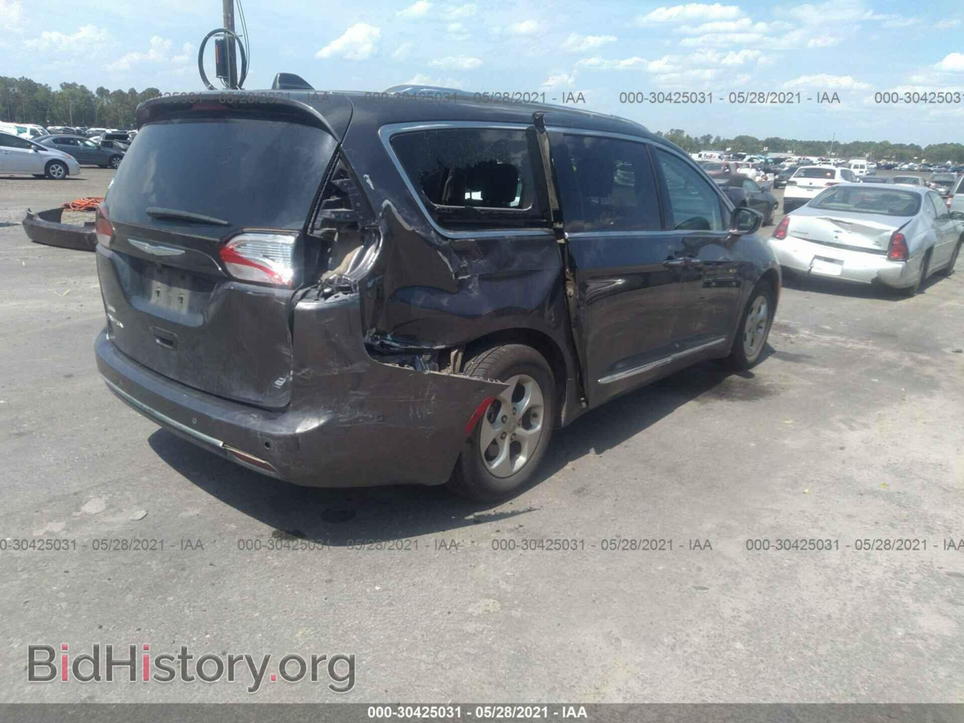 2017 CHRYSLER PACIFICA - VIN: 2C4RC1EG2HR643798 - Фото 4