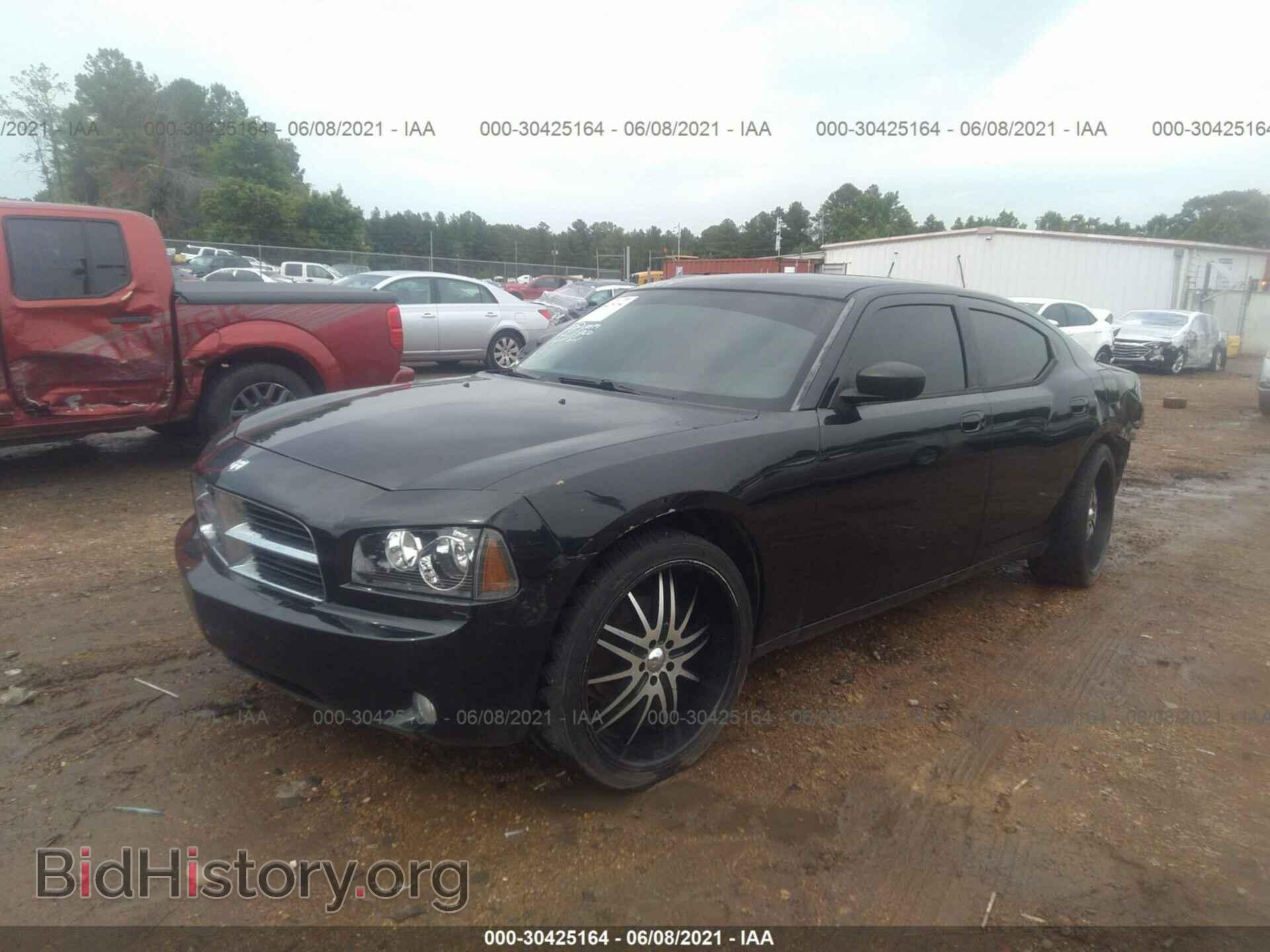 2008 DODGE CHARGER - VIN: 2B3KA33GX8H124253 - Фото 2
