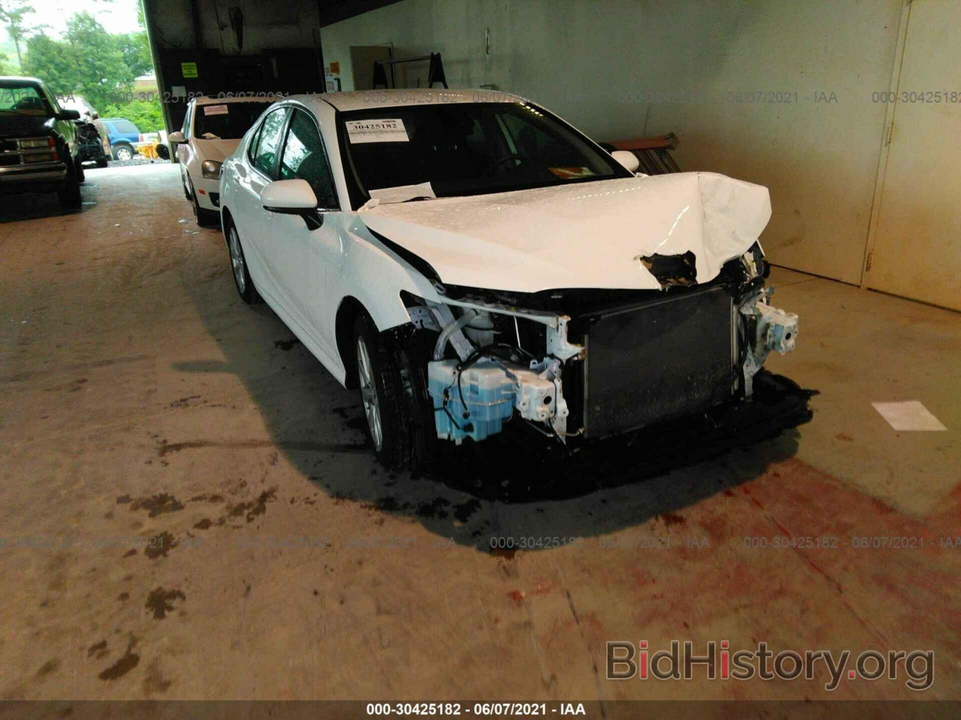 Photo 4T1B11HKXKU716042 - TOYOTA CAMRY 2019