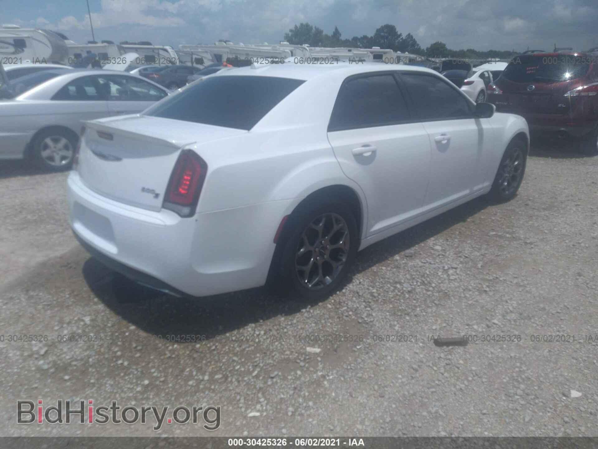 2016 CHRYSLER 300 - VIN: 2C3CCAGG5GH191308 - Фото 4