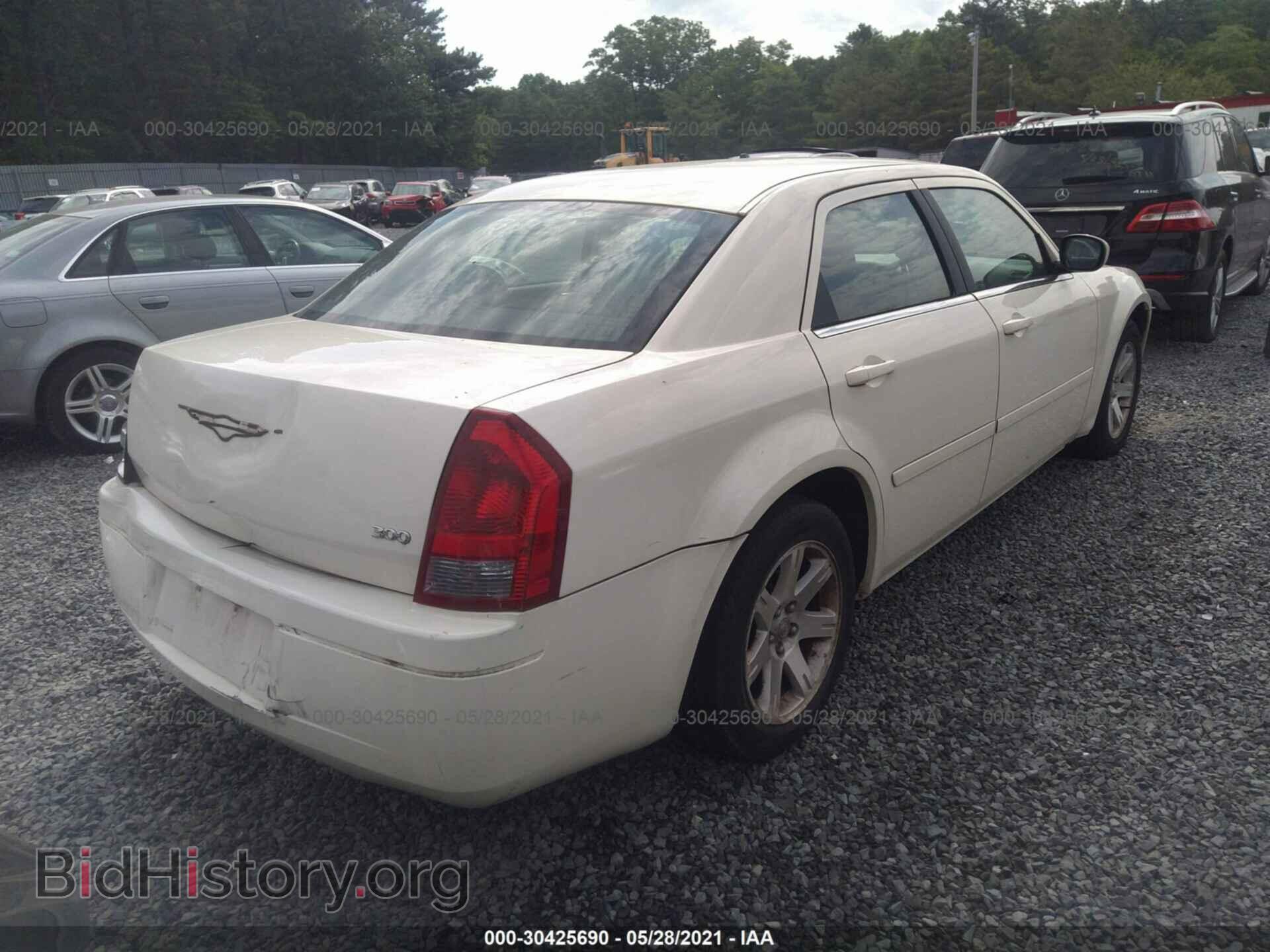 2006 CHRYSLER 300 - VIN: 2C3LA43R96H298634 - Фото 4