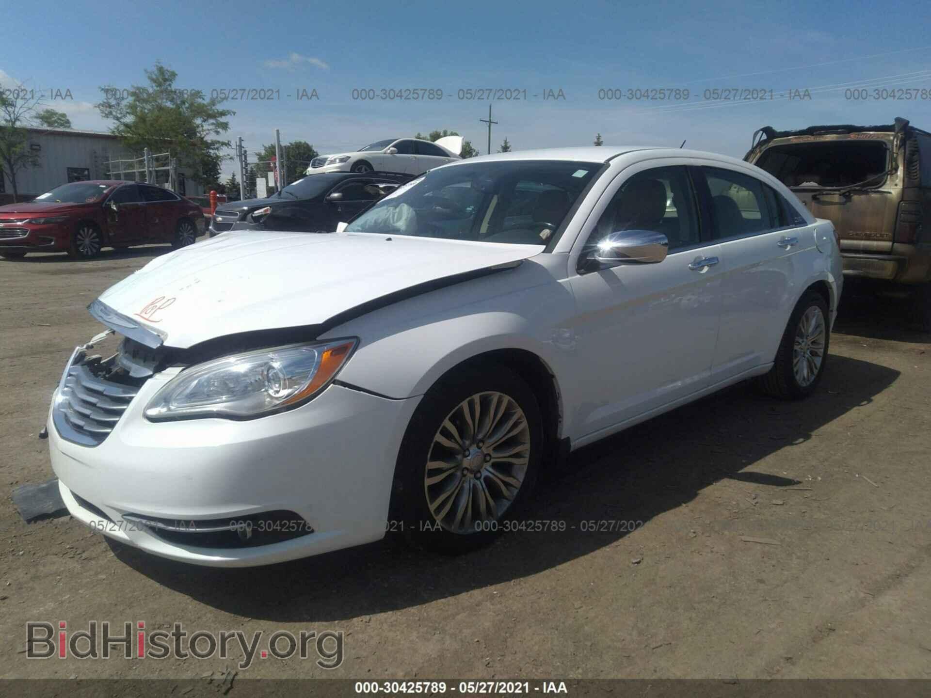 2012 CHRYSLER 200 - VIN: 1C3CCBCB8CN305156 - Фото 2