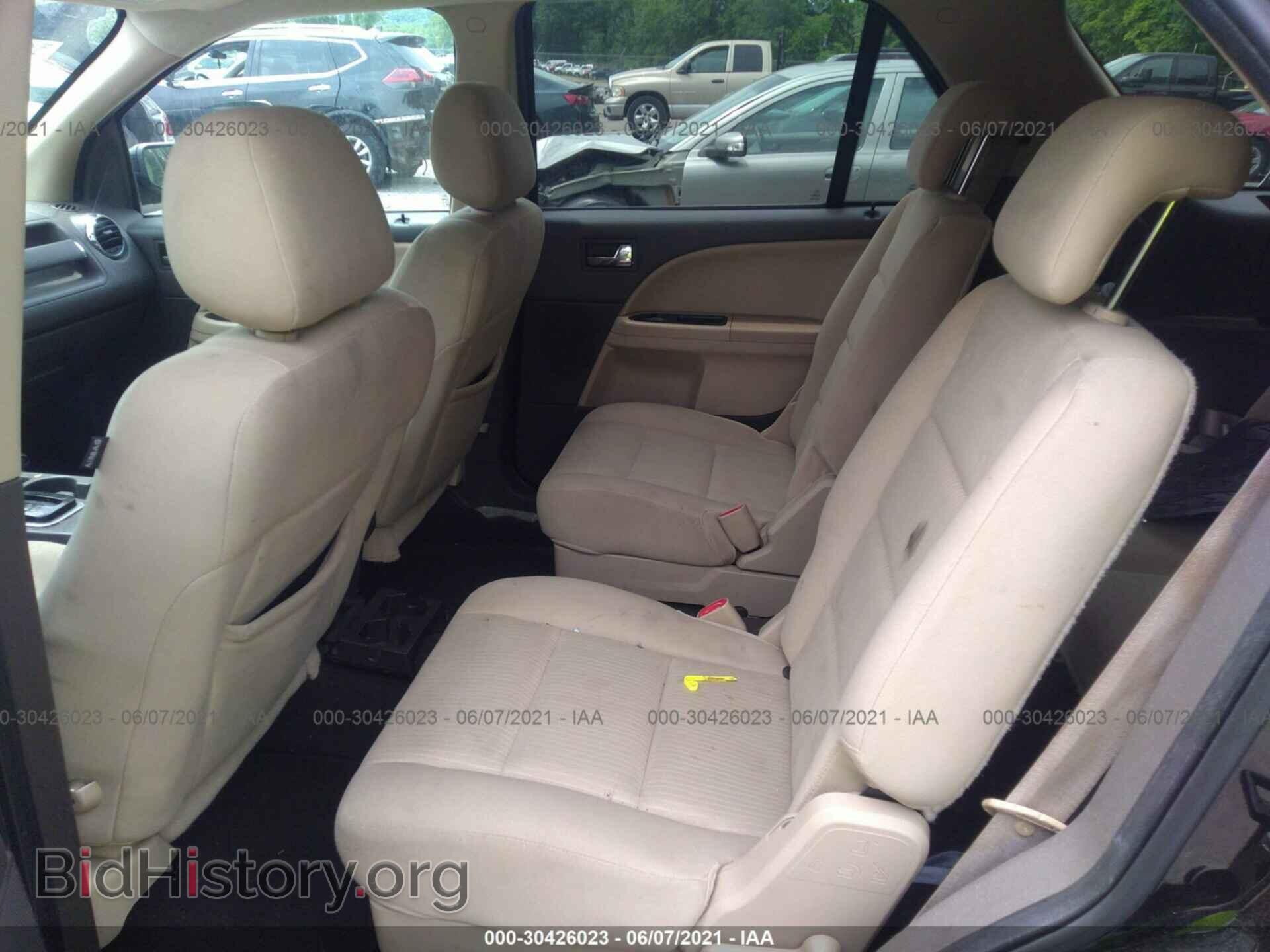 2008 FORD TAURUS X - VIN: 1FMDK02W88GA40628 - Фото 8