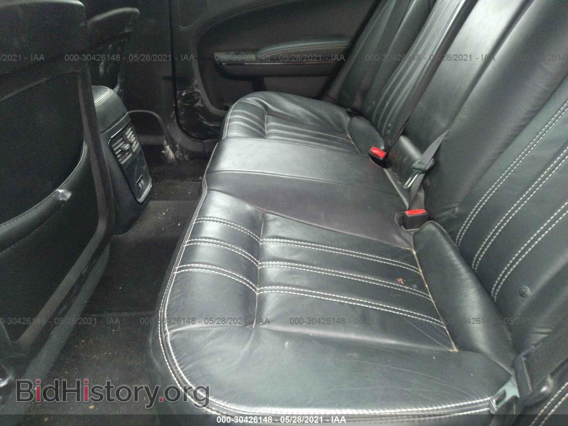 2016 CHRYSLER 300 - VIN: 2C3CCAGG3GH311400 - Фото 8