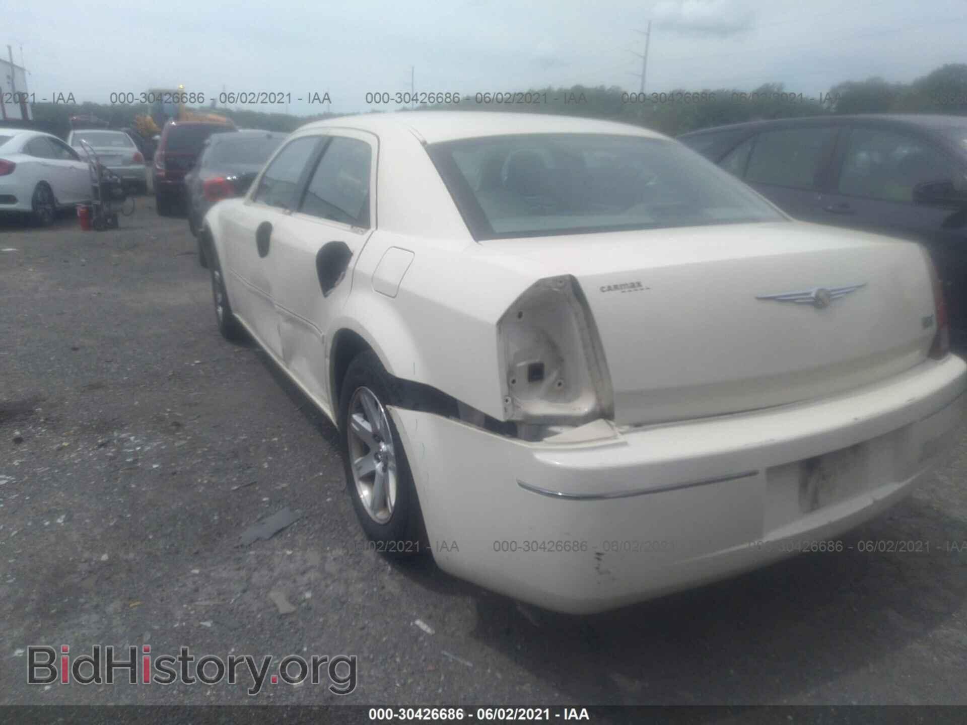 2007 CHRYSLER 300 - VIN: 2C3KA53G97H600747 - Фото 3