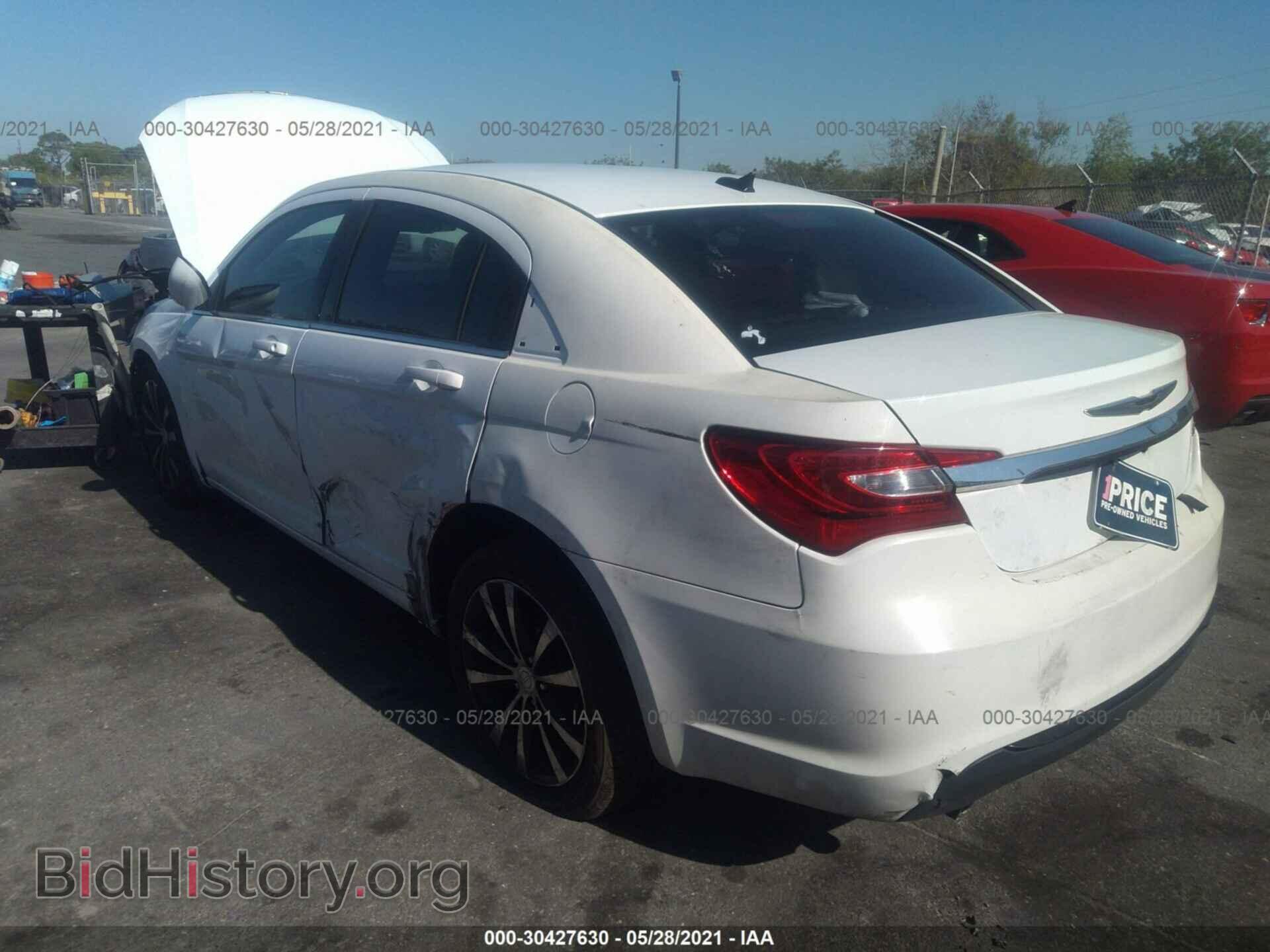 2011 CHRYSLER 200 - VIN: 1C3BC8FG8BN567831 - Фото 3