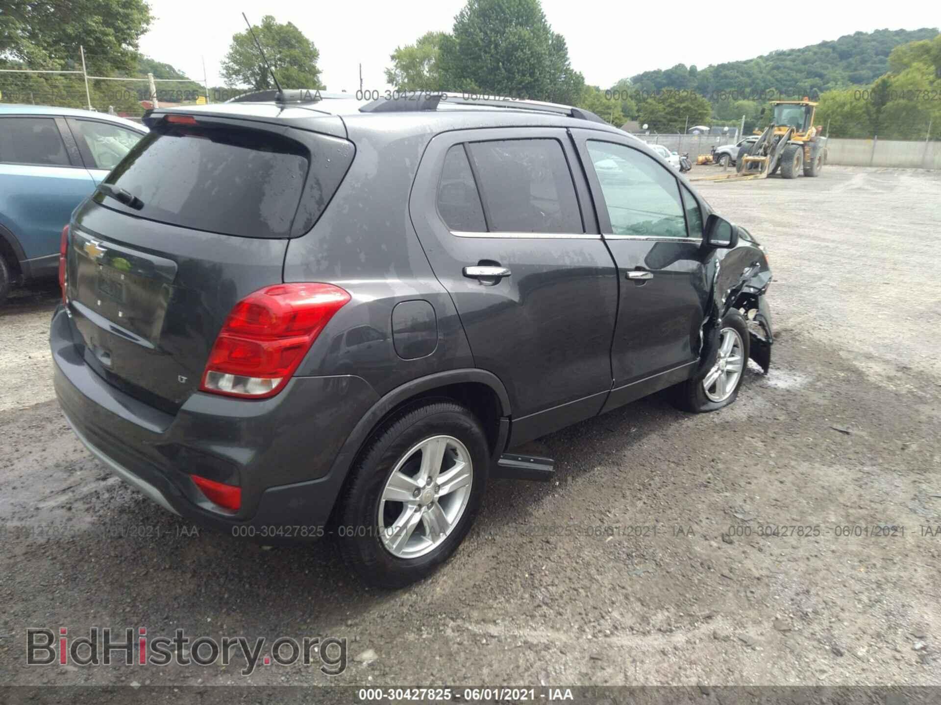 2017 CHEVROLET TRAX - VIN: 3GNCJLSB9HL215084 - Фото 4