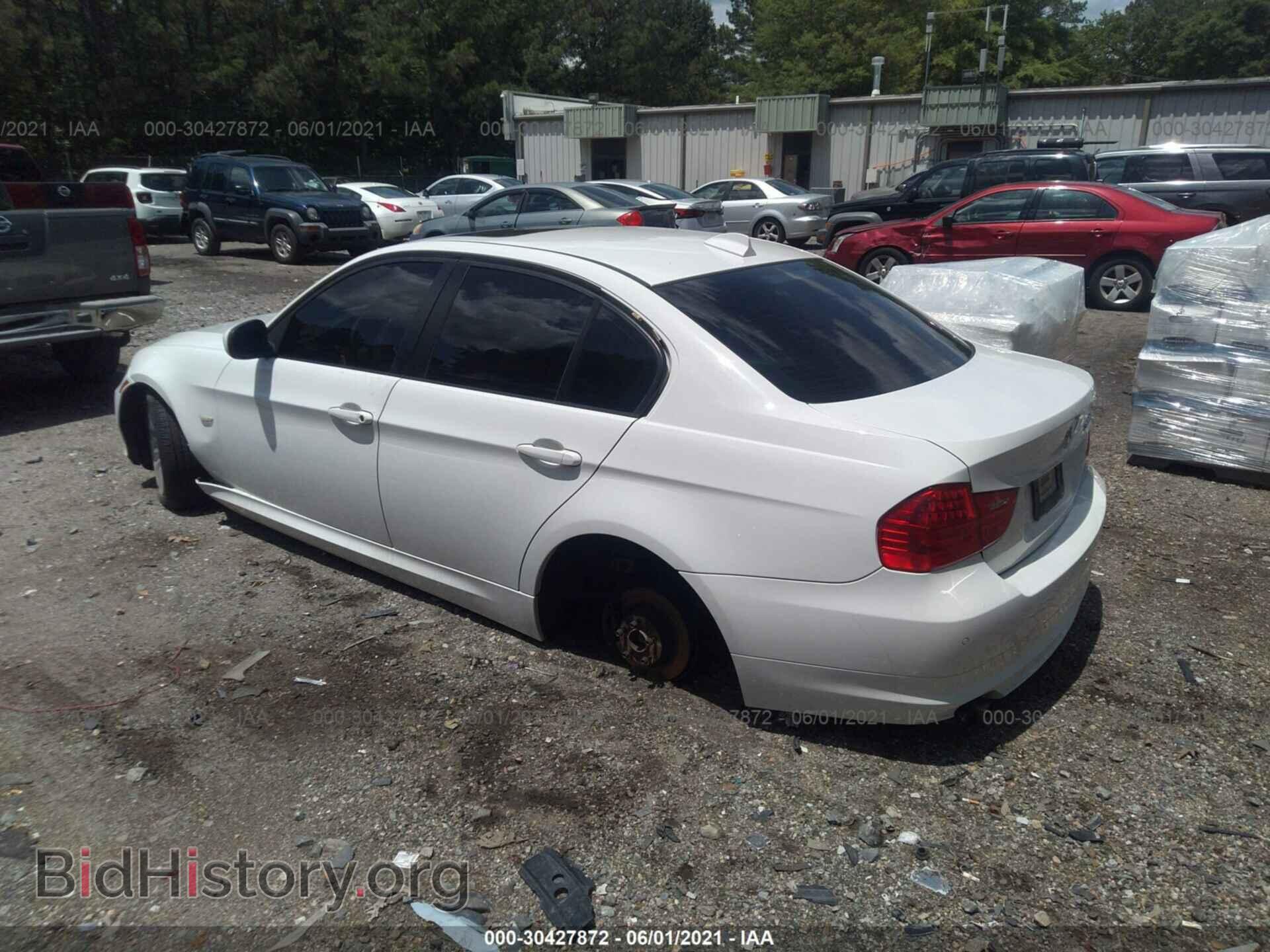 2009 BMW 3 SERIES - VIN: WBAPH73549E127676 - Фото 3