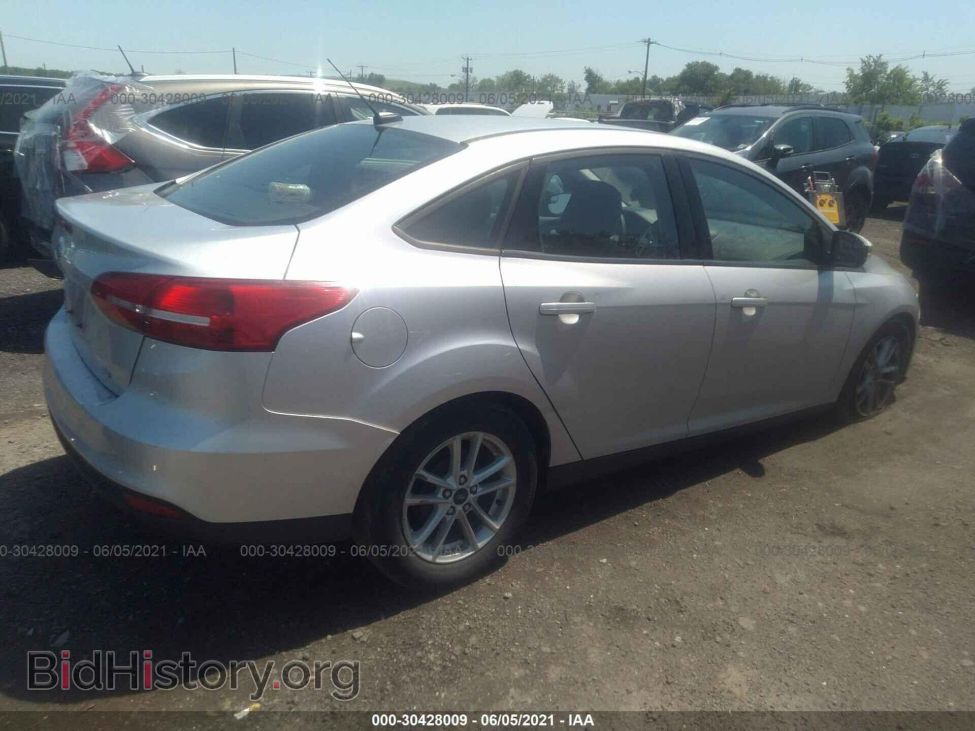 2017 FORD FOCUS - VIN: 1FADP3F2XHL216154 - Фото 4