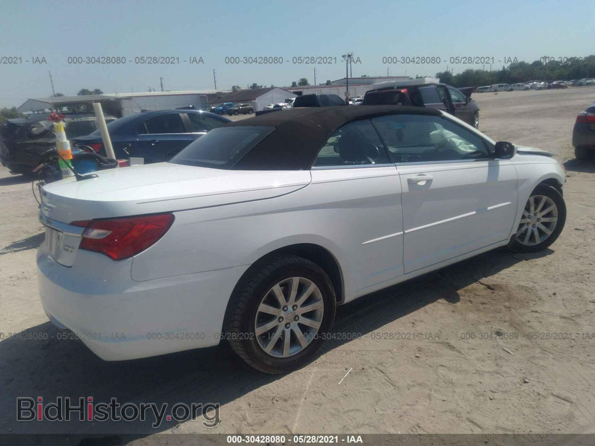 2012 CHRYSLER 200 - VIN: 1C3BCBEG6CN248105 - Фото 4