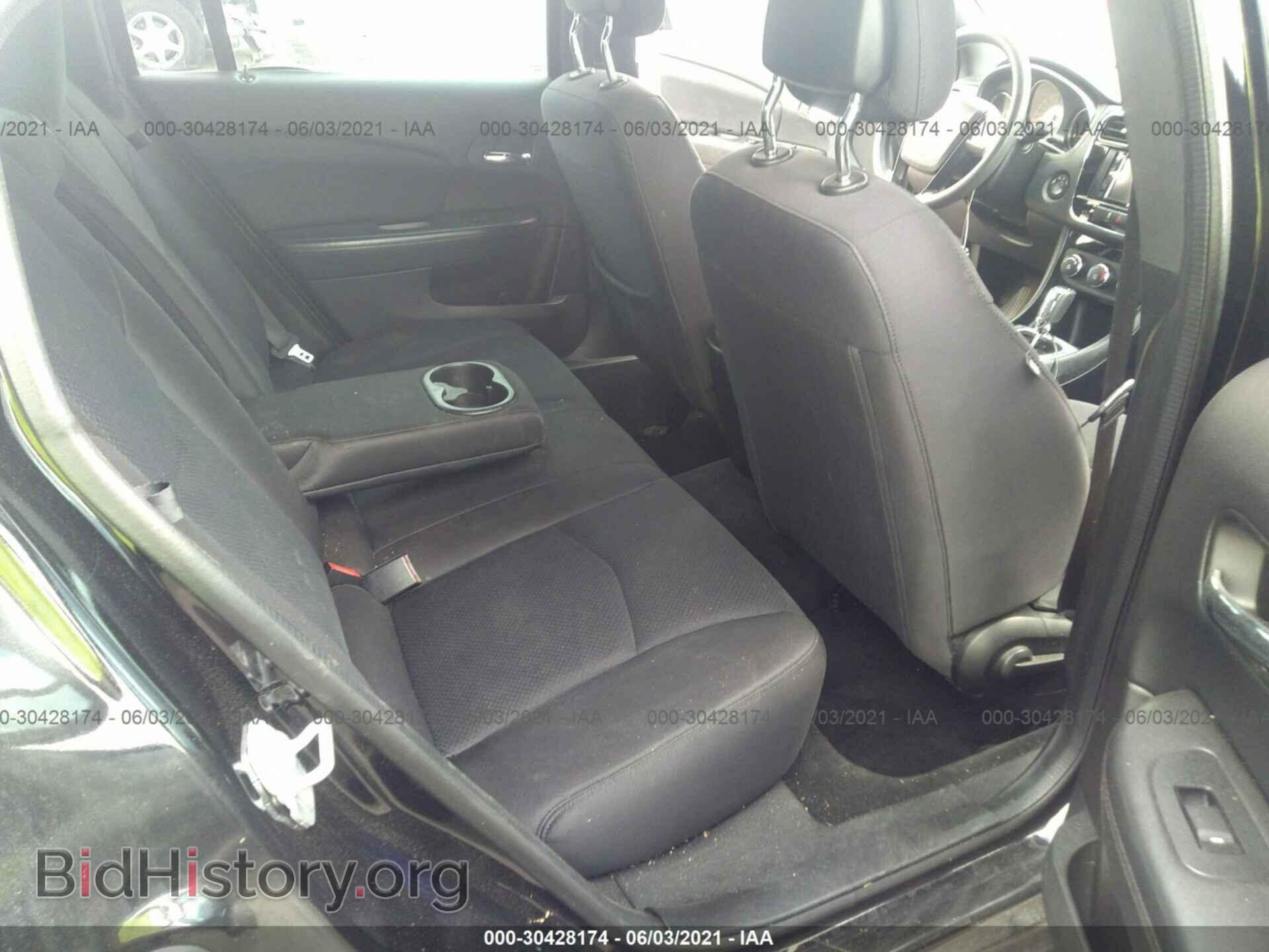 2014 CHRYSLER 200 - VIN: 1C3CCBAB2EN142283 - Фото 8