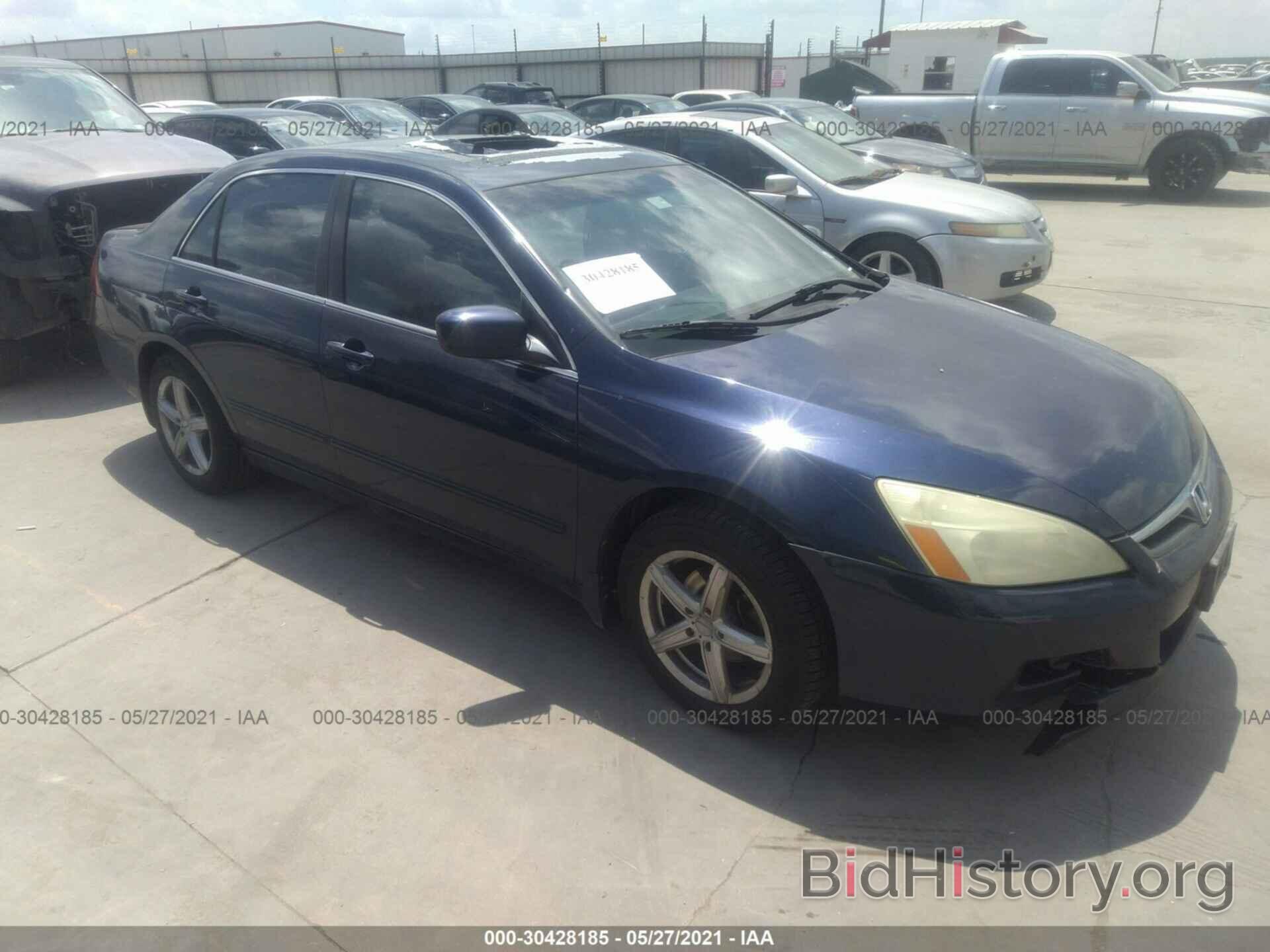 Photo 1HGCM56806A018207 - HONDA ACCORD SDN 2006