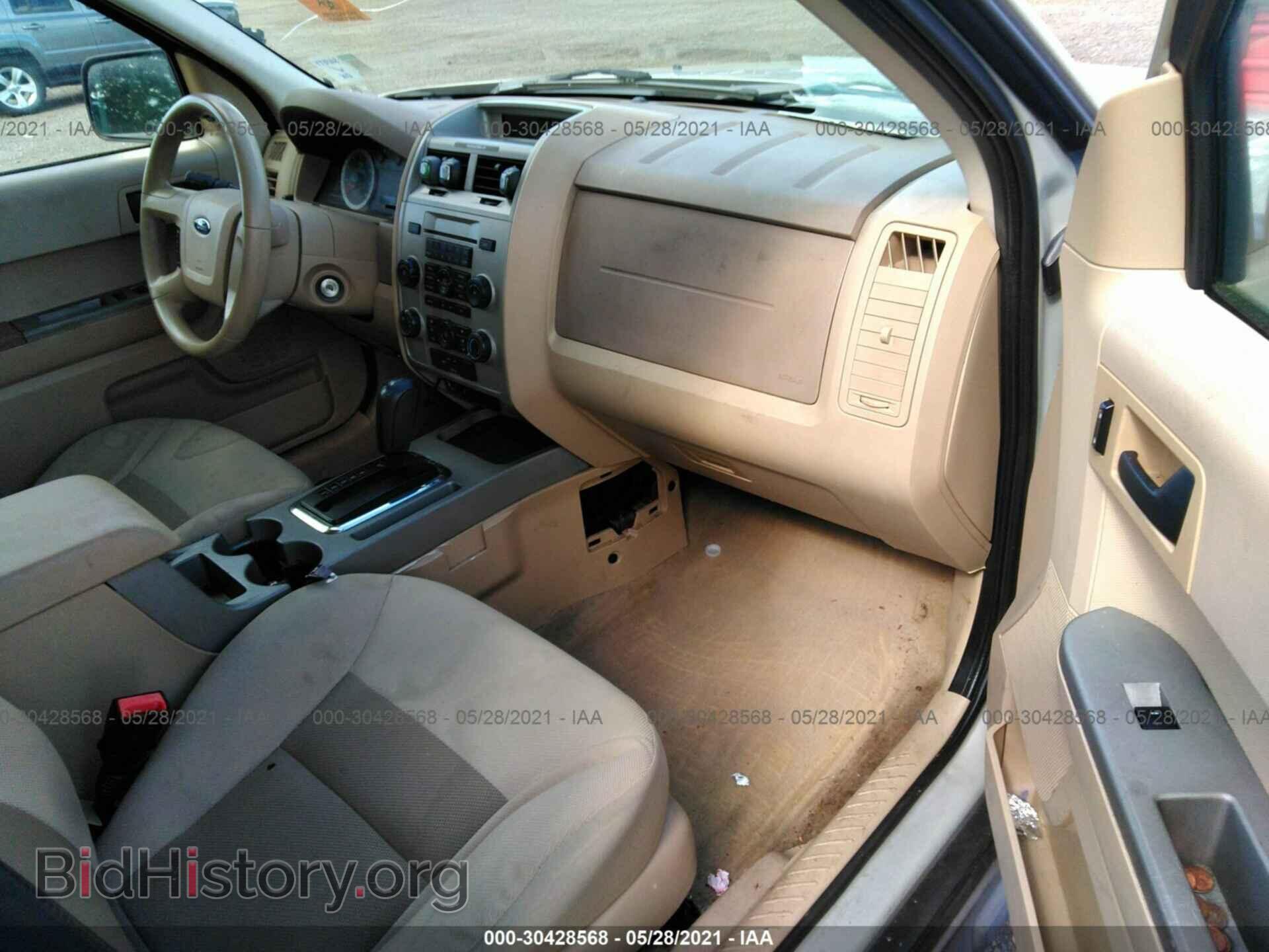 2008 FORD ESCAPE - VIN: 1FMCU93118KA09358 - Фото 5