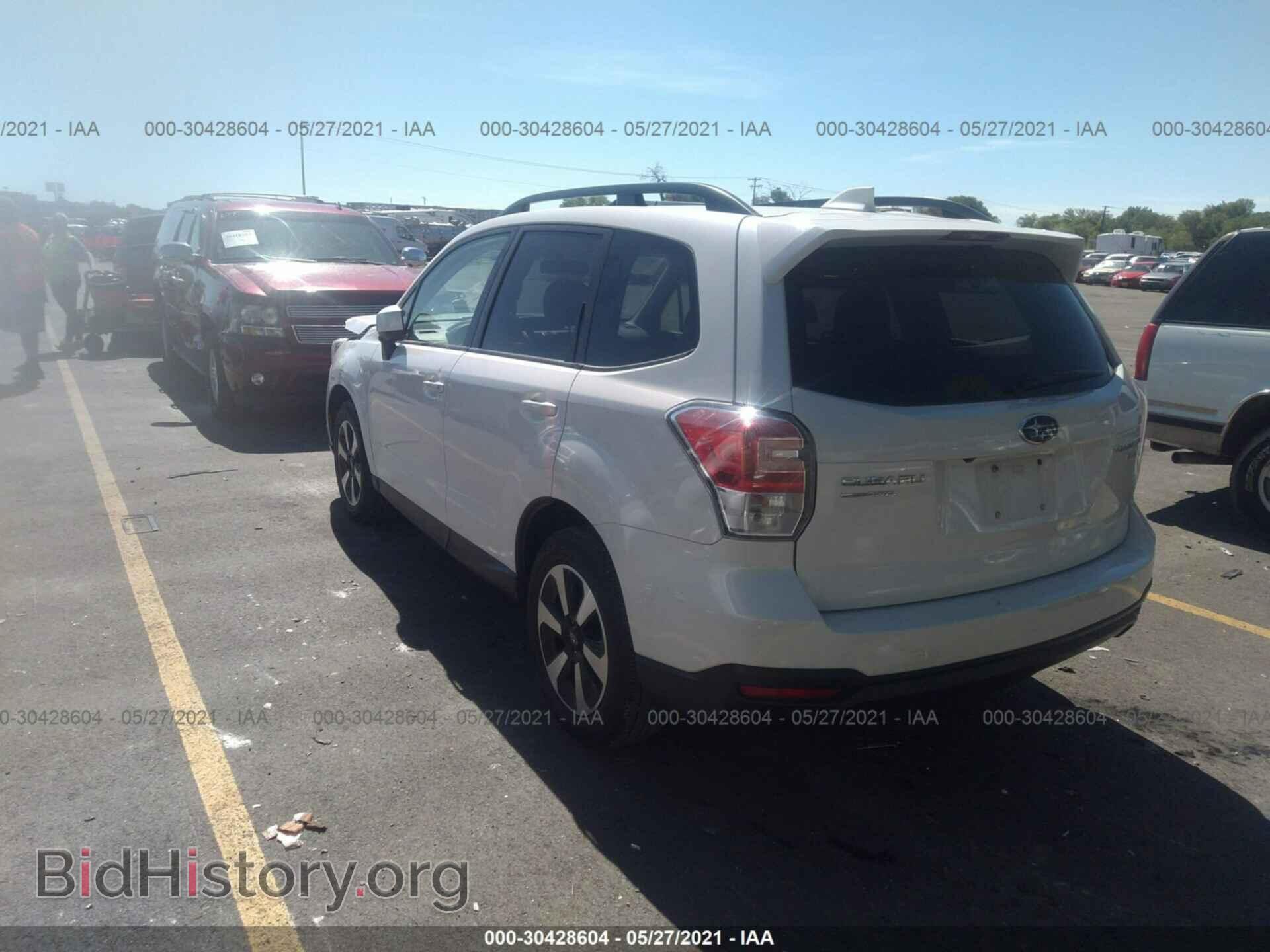 2017 SUBARU FORESTER - VIN: JF2SJADC6HH466997 - Фото 3