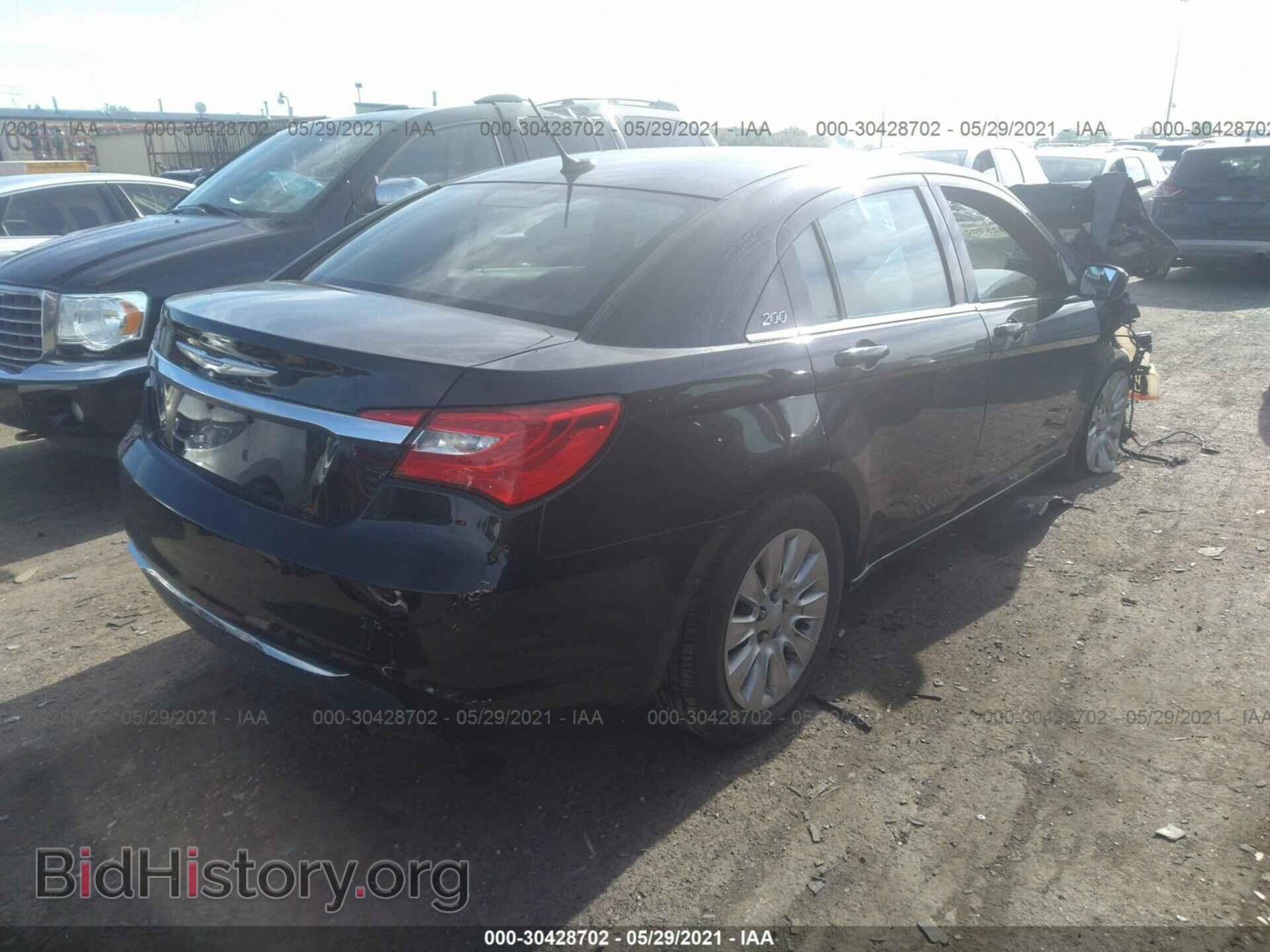 2013 CHRYSLER 200 - VIN: 1C3CCBAB3DN606437 - Photo 4