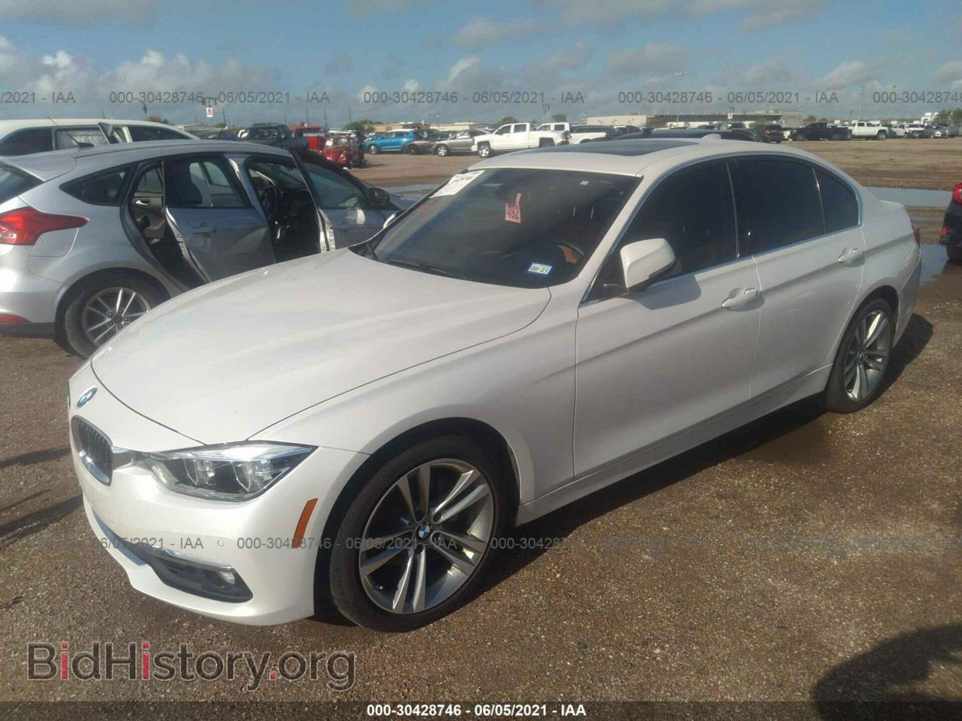 2017 BMW 3 SERIES - VIN: WBA8B9C56HK675664 - Фото 2