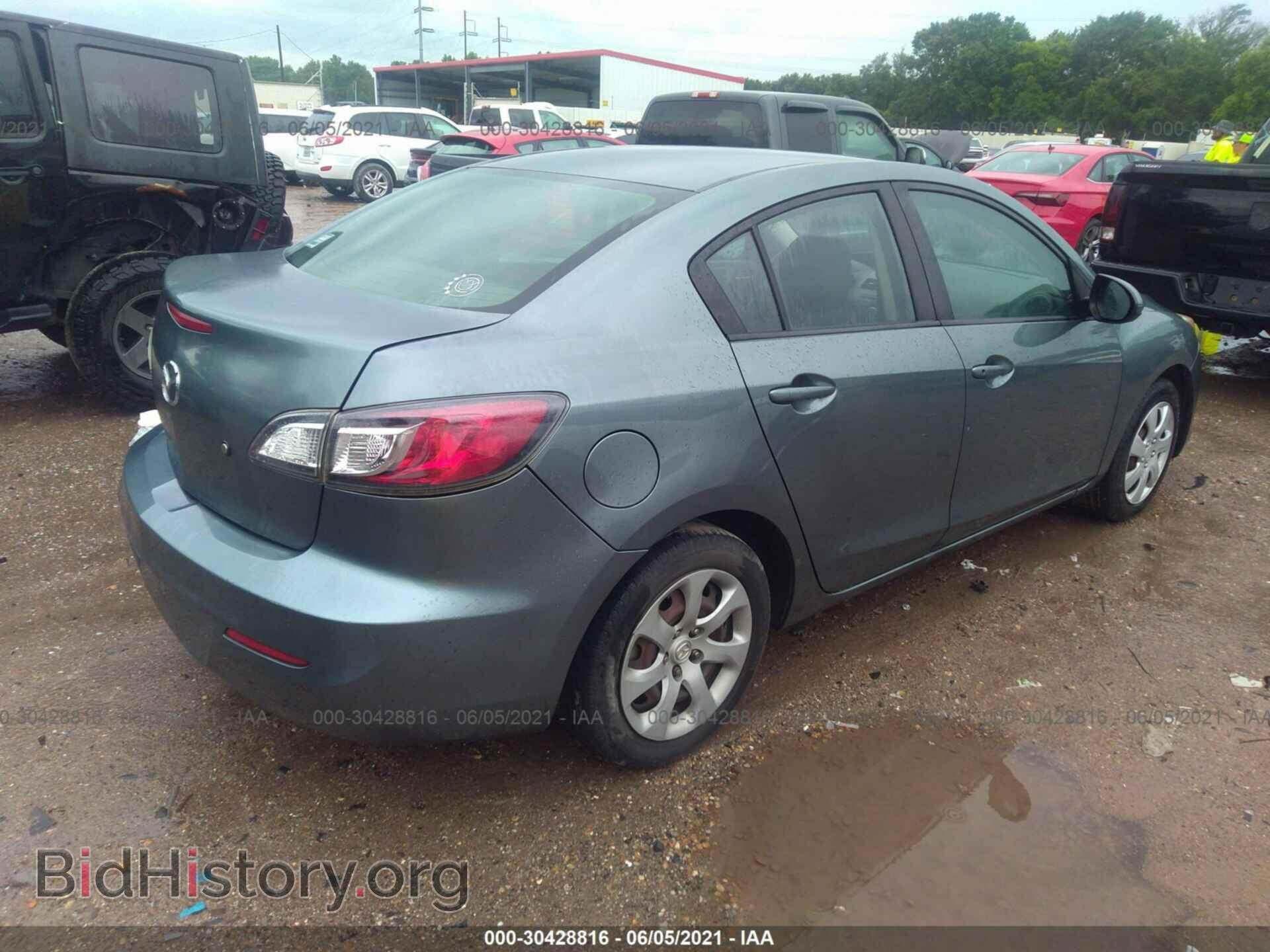 2013 MAZDA MAZDA3 - VIN: JM1BL1TF2D1734354 - Фото 4