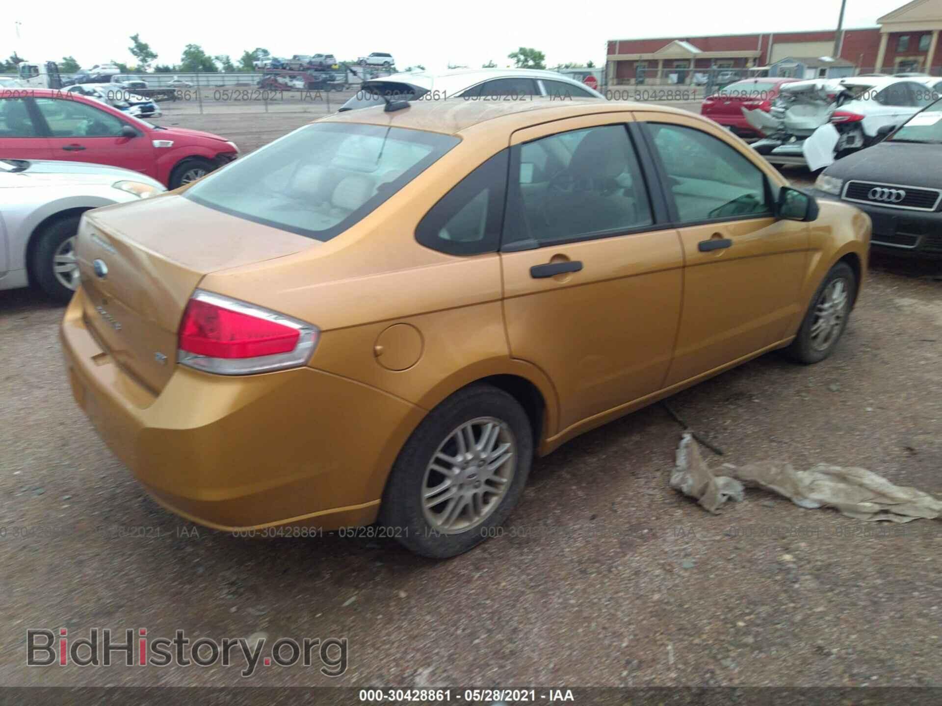 2009 FORD FOCUS - VIN: 1FAHP35N19W131104 - Фото 4