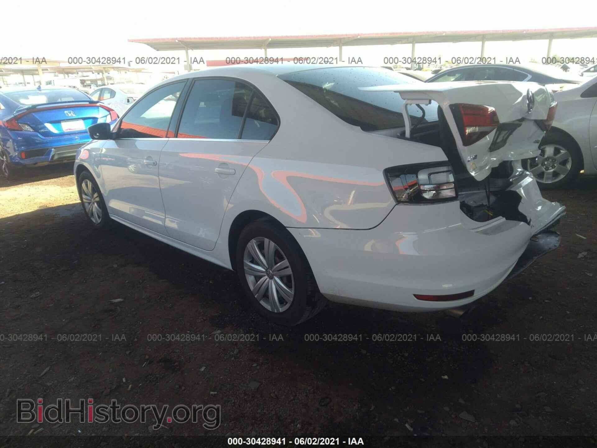 2017 VOLKSWAGEN JETTA - VIN: 3VW2B7AJ6HM410066 - Фото 3