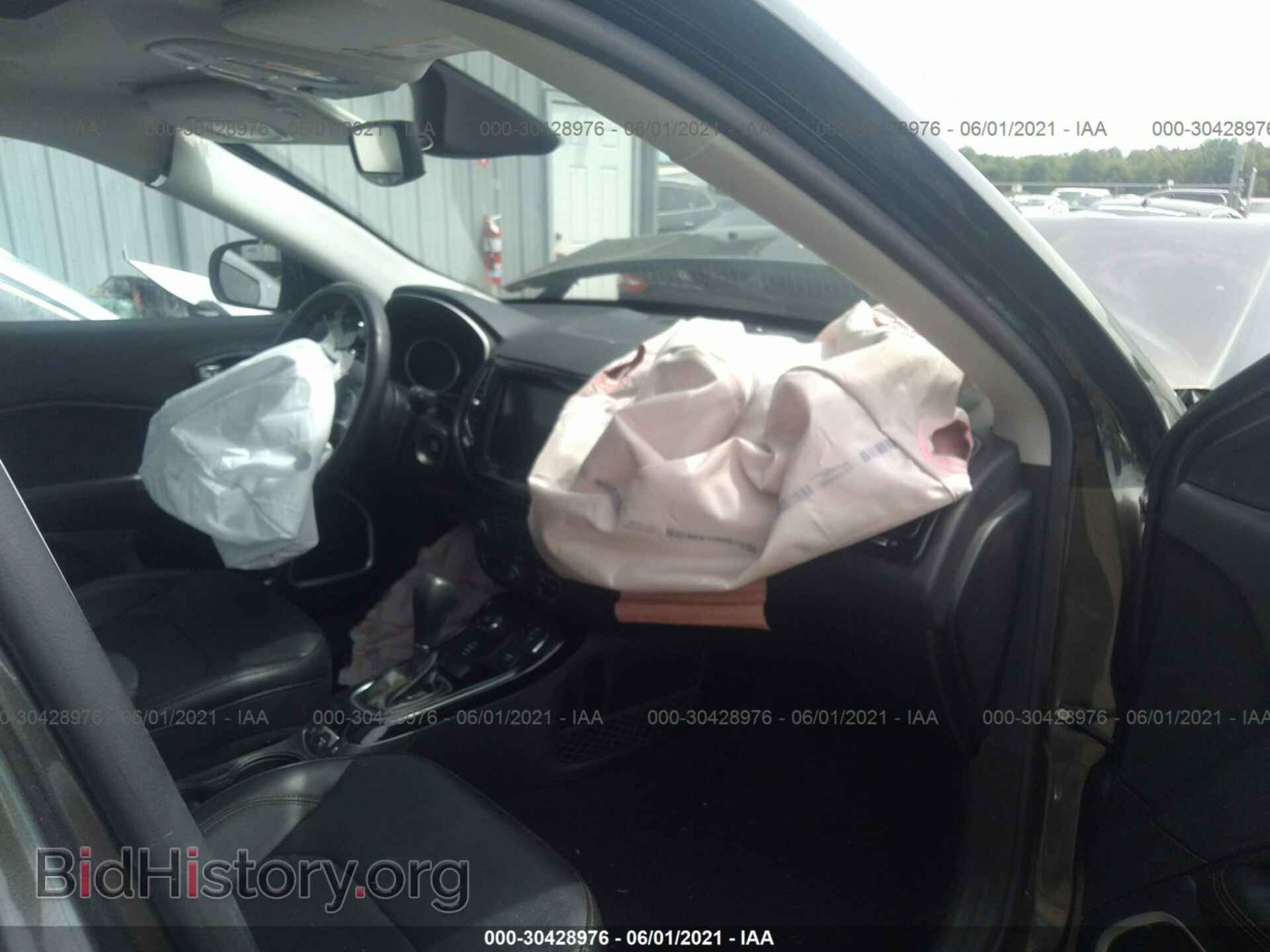 2020 JEEP COMPASS - VIN: 3C4NJDCB6LT204770 - Фото 5