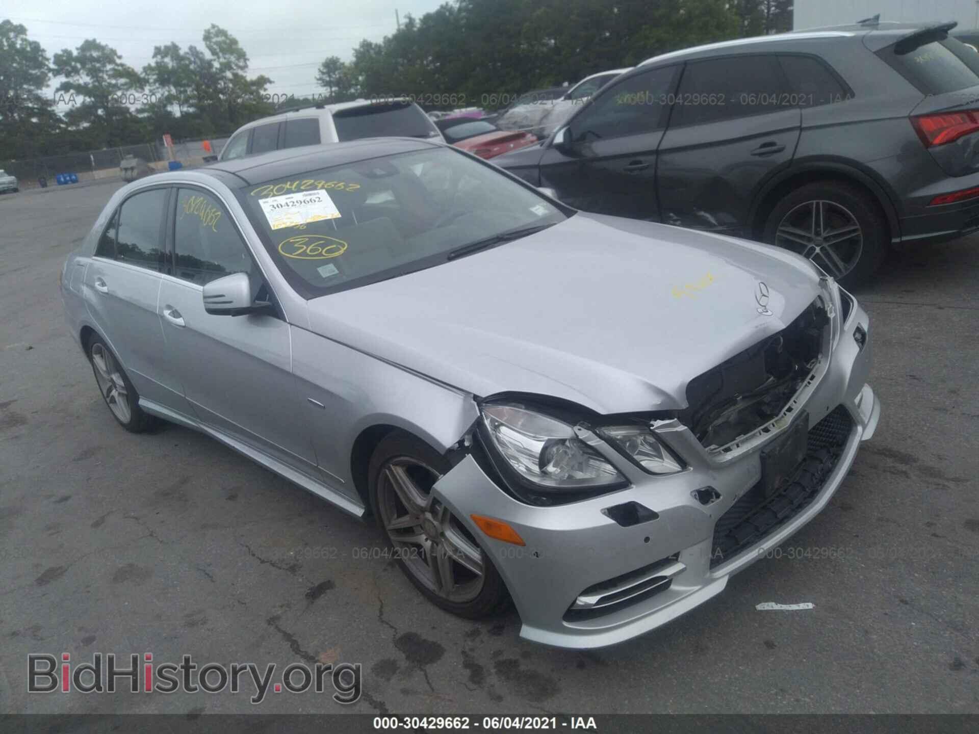 Photo WDDHF8JB8CA572874 - MERCEDES-BENZ E-CLASS 2012