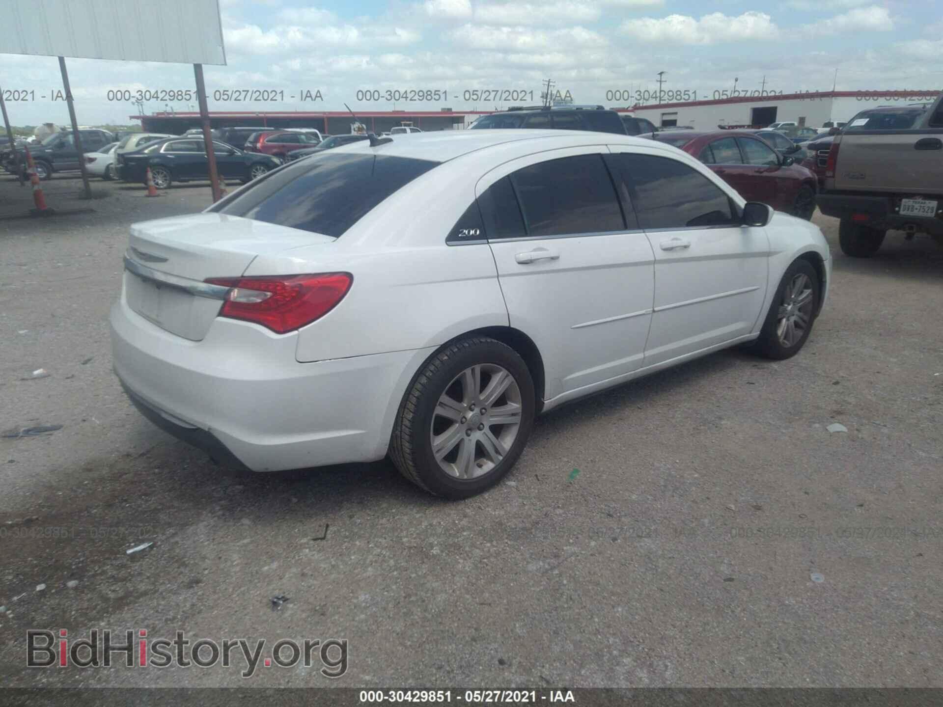 2012 CHRYSLER 200 - VIN: 1C3CCBAB7CN317253 - Фото 4