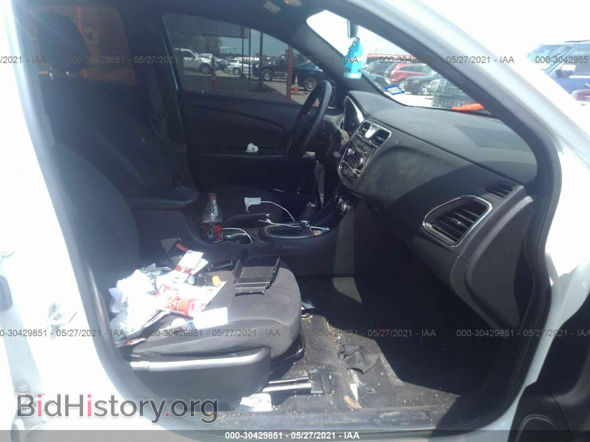 2012 CHRYSLER 200 - VIN: 1C3CCBAB7CN317253 - Фото 5