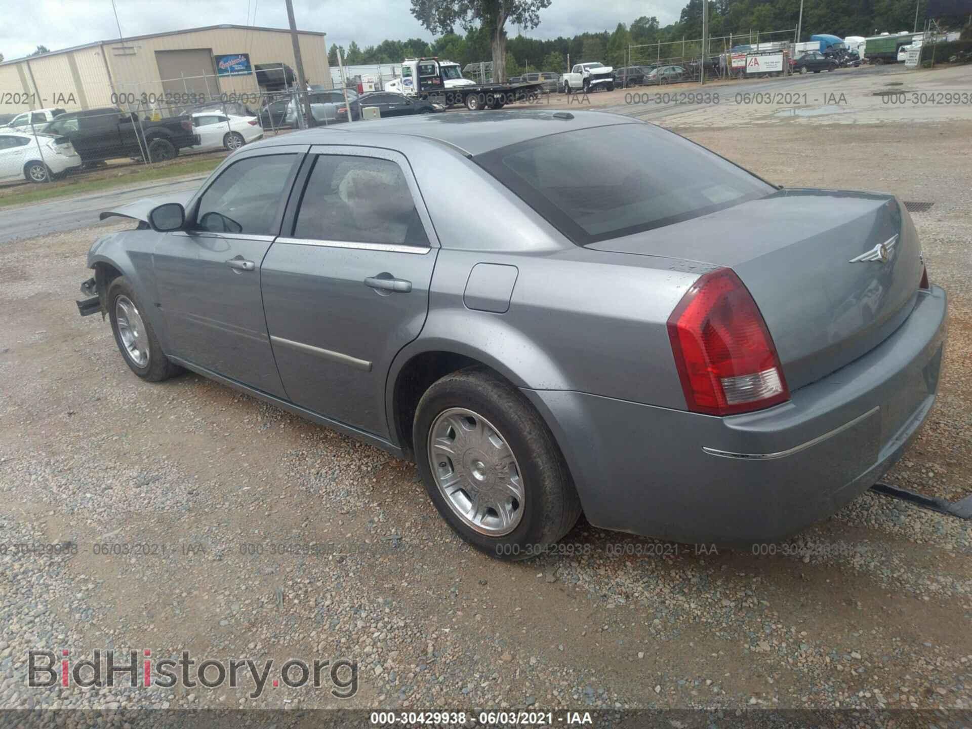 2007 CHRYSLER 300 - VIN: 2C3KA53G77H721857 - Фото 3