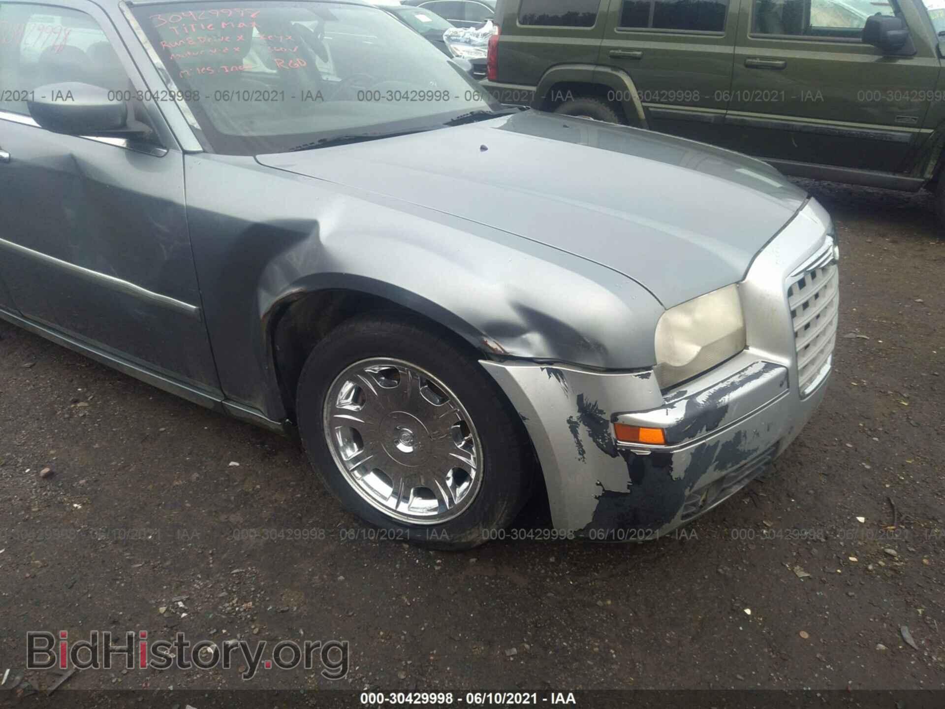 2006 CHRYSLER 300 - VIN: 2C3KA53G66H520868 - Фото 6