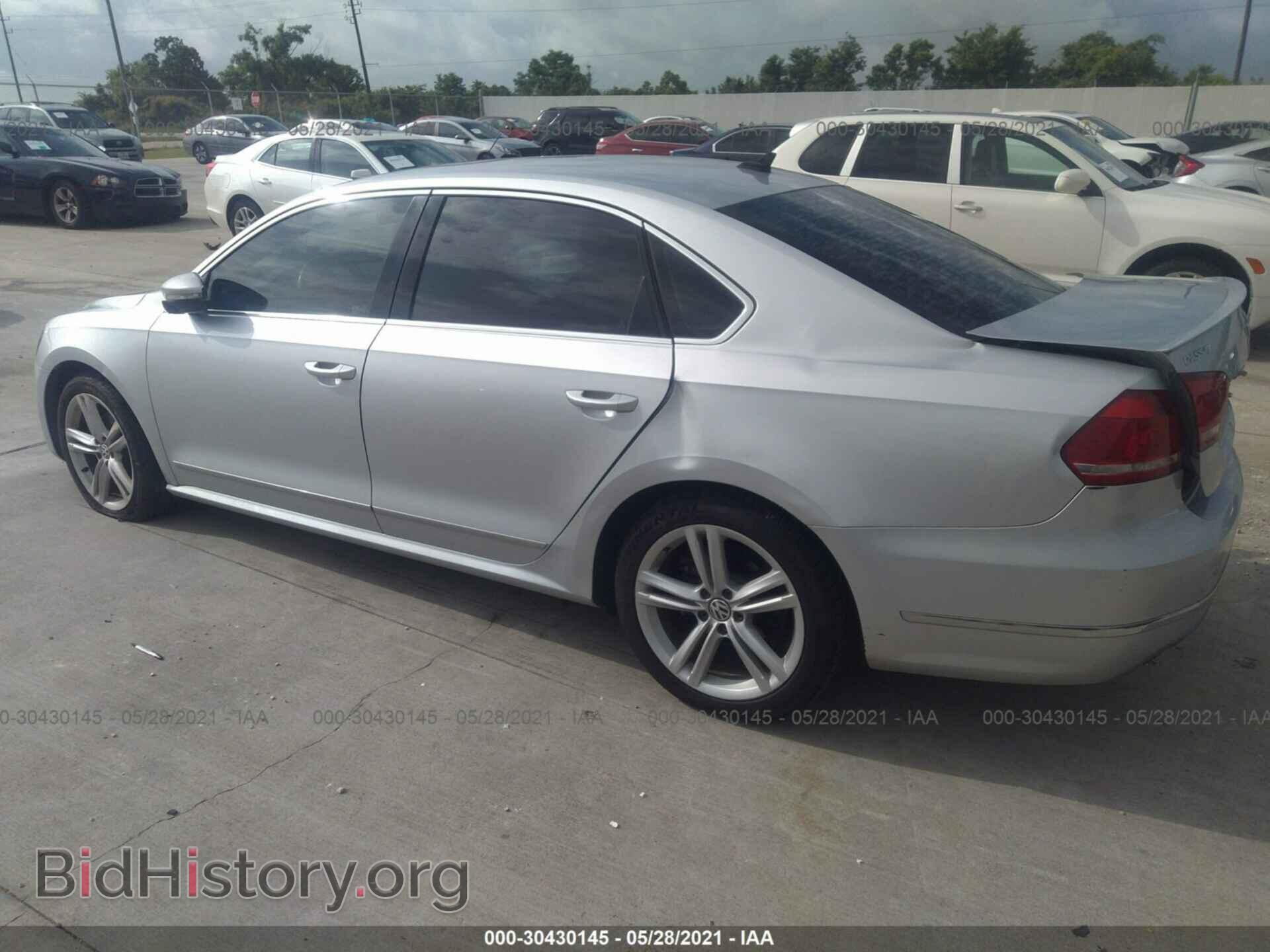 2012 VOLKSWAGEN PASSAT - VIN: 1VWCM7A37CC012049 - Фото 3