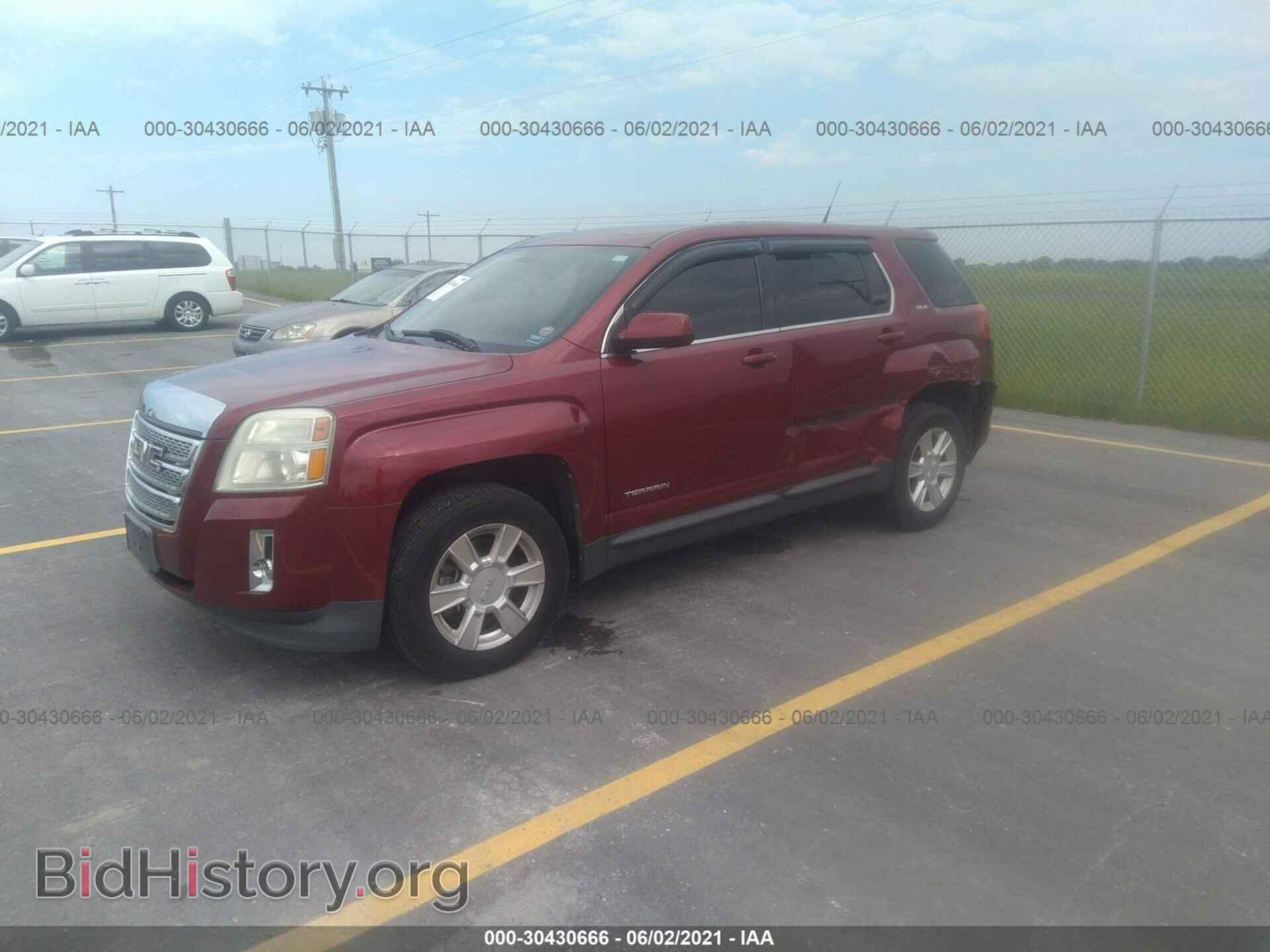 2011 GMC TERRAIN - VIN: 2CTALMEC8B6296907 - Photo 2