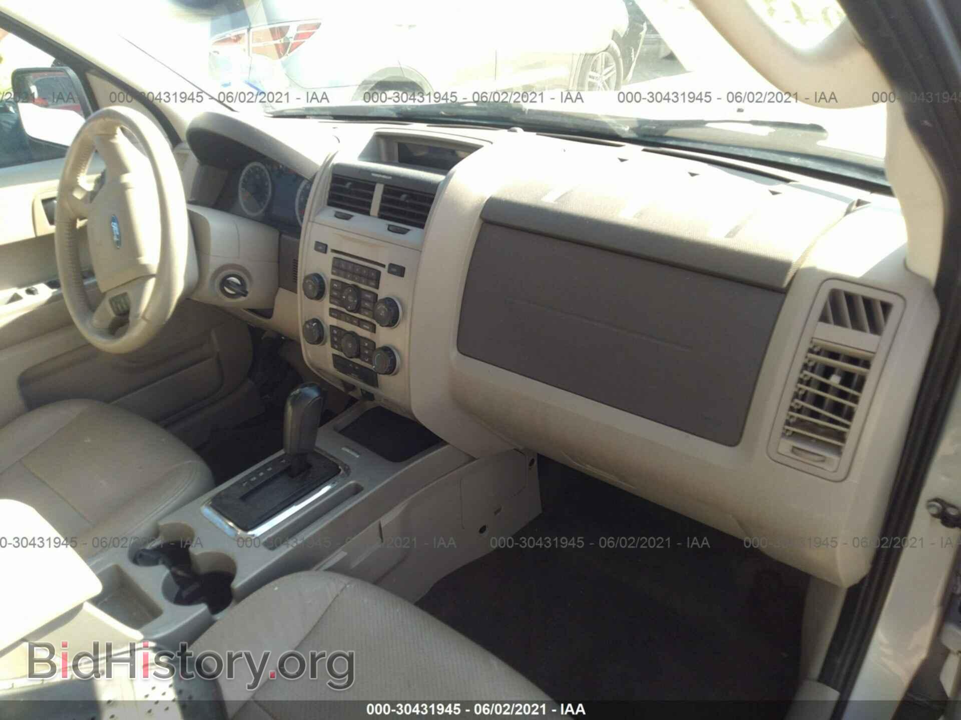2011 FORD ESCAPE - VIN: 1FMCU0DG4BKC62762 - Фото 5