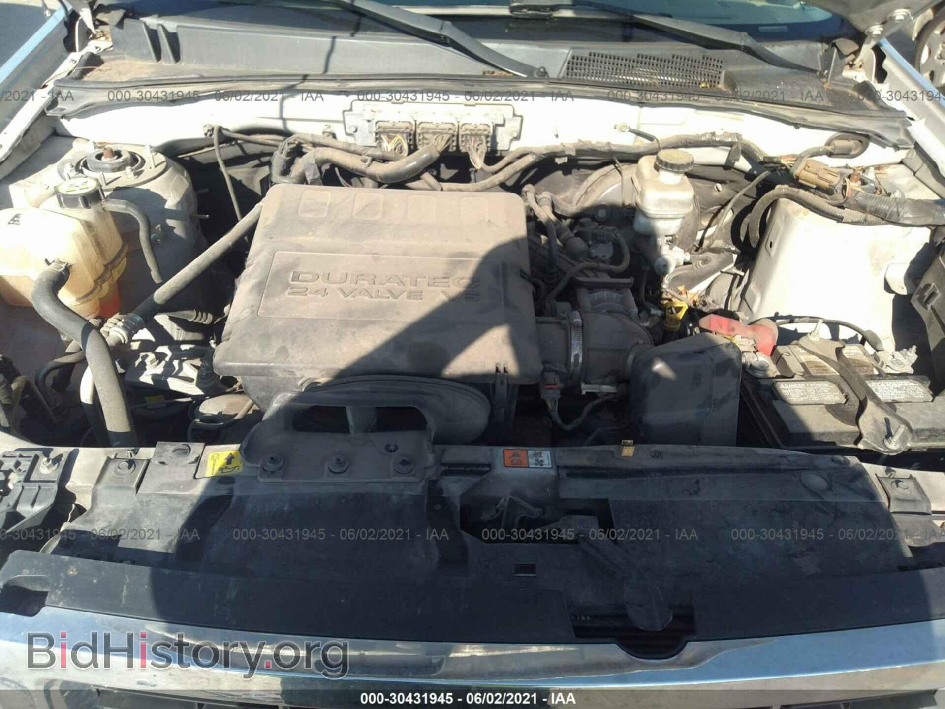 2011 FORD ESCAPE - VIN: 1FMCU0DG4BKC62762 - Фото 10