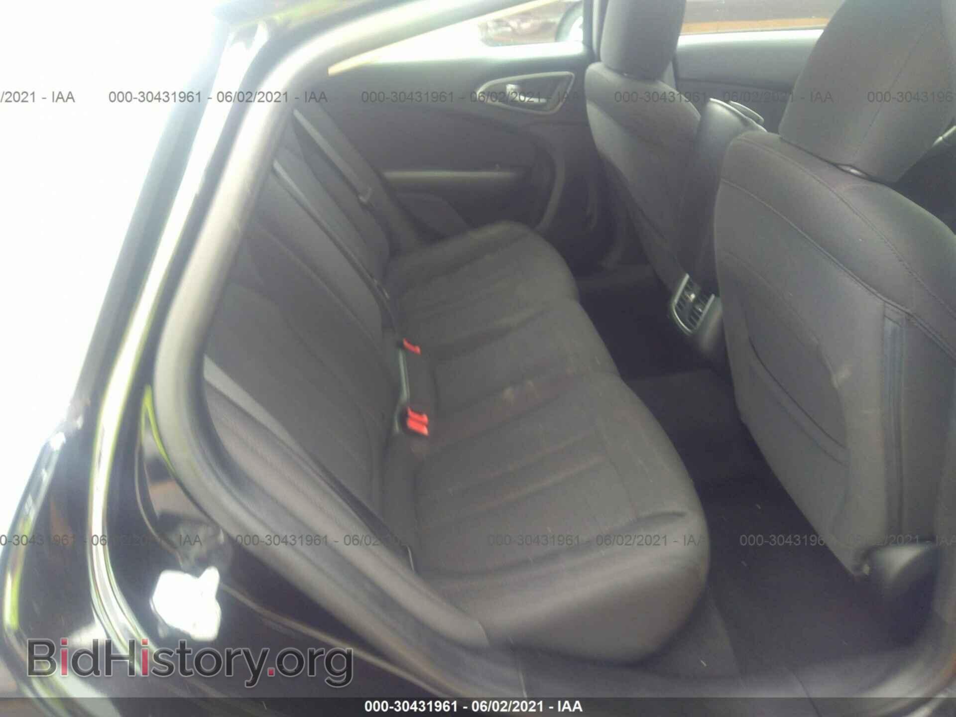 2016 CHRYSLER 200 - VIN: 1C3CCCAB6GN169379 - Фото 8