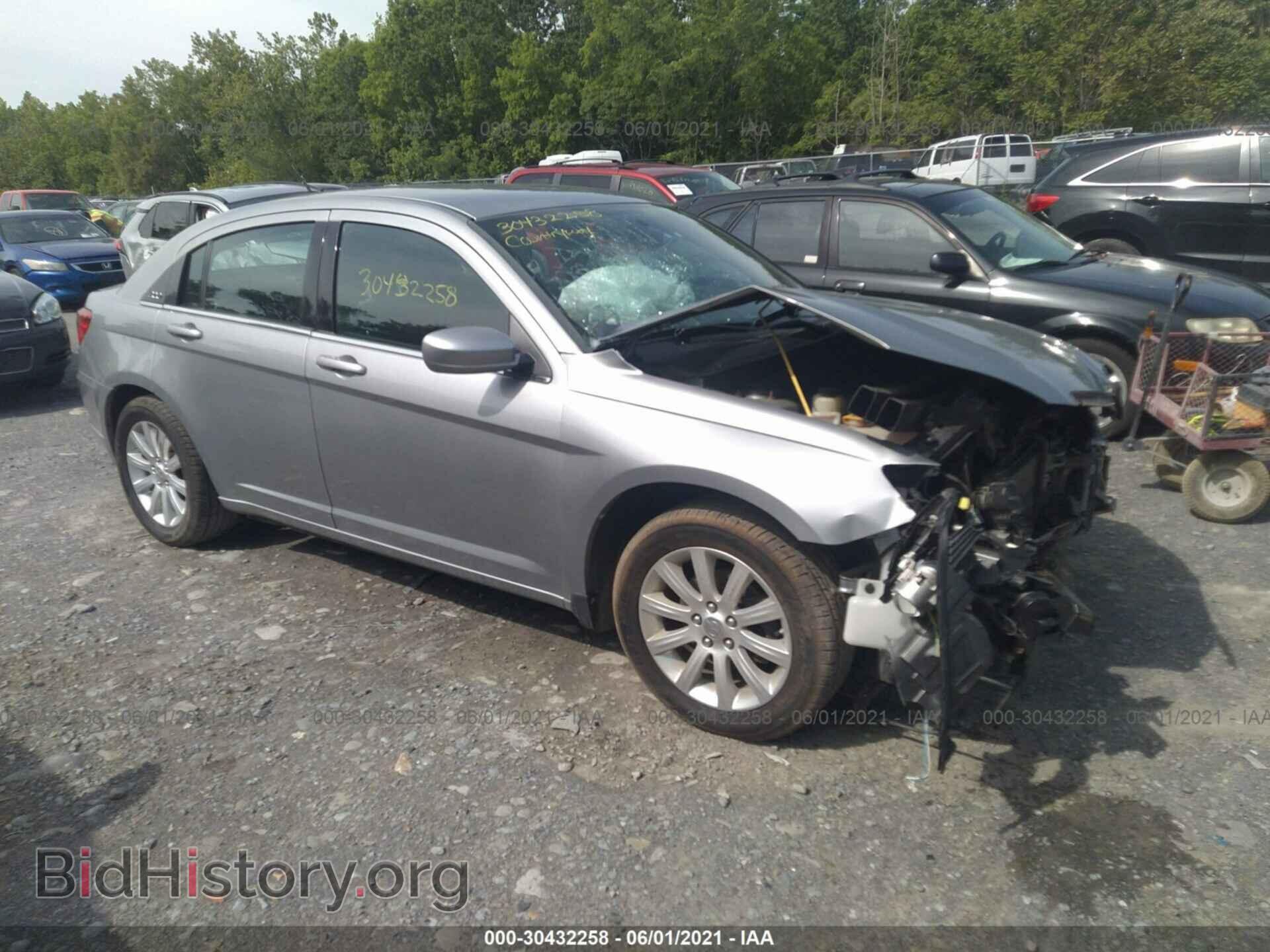 Photo 1C3CCBBB3DN574586 - CHRYSLER 200 2013