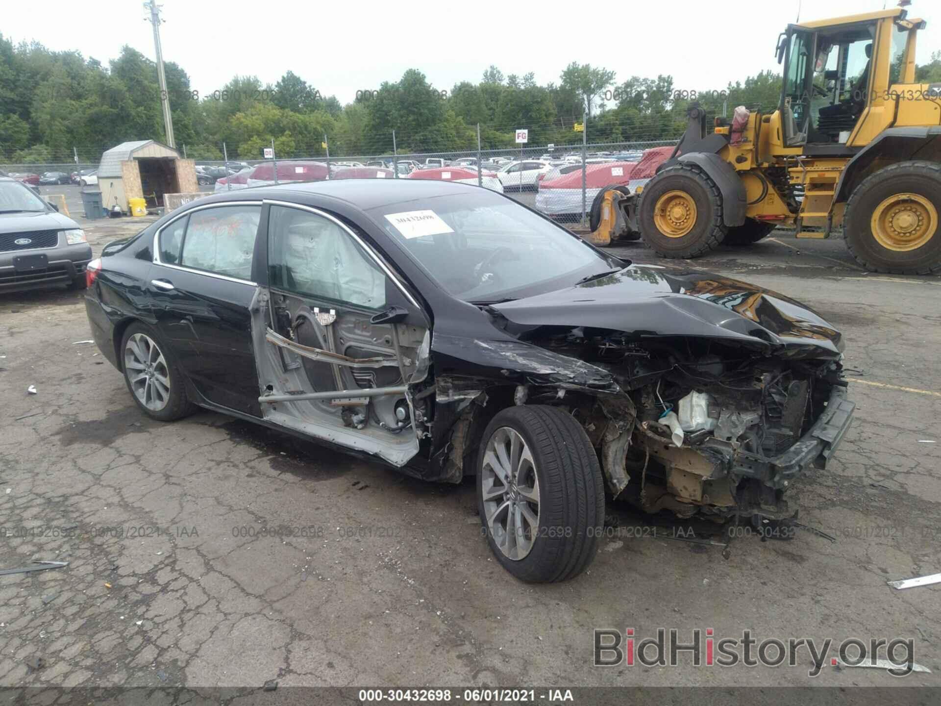 Photo 1HGCR2F57EA307444 - HONDA ACCORD SEDAN 2014