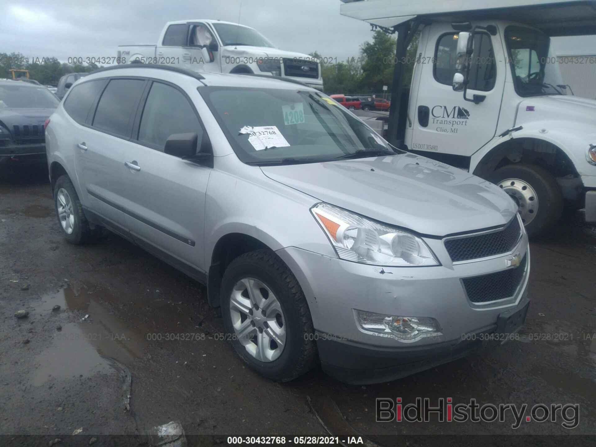 Photo 1GNLREED3AS126586 - CHEVROLET TRAVERSE 2010