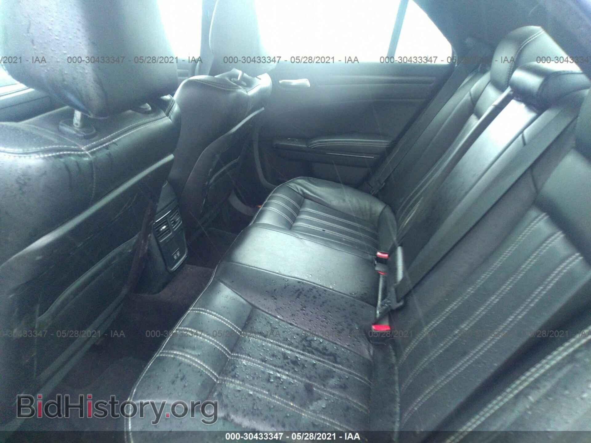 2016 CHRYSLER 300 - VIN: 2C3CCAGG6GH244551 - Фото 8