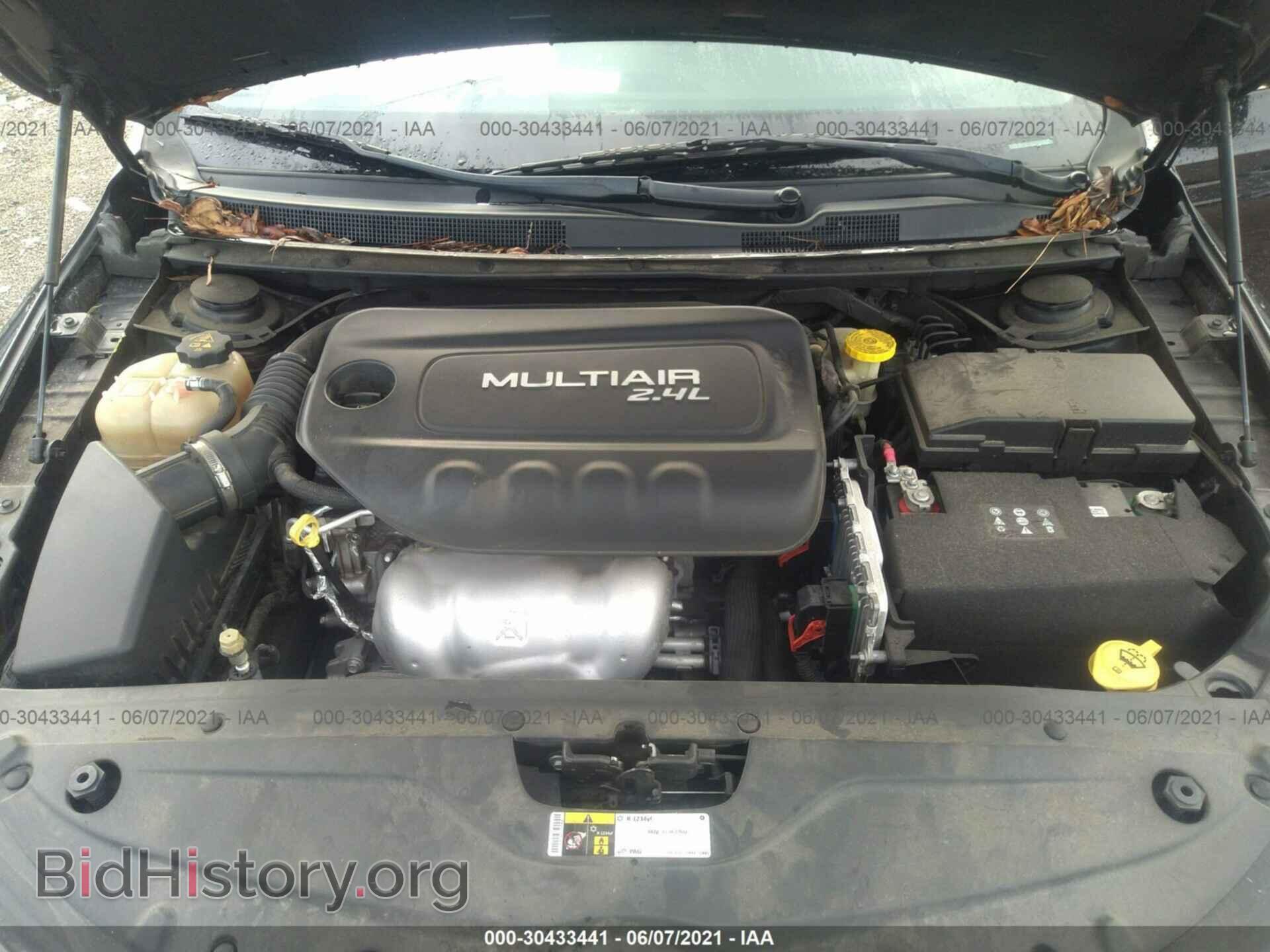 2016 CHRYSLER 200 - VIN: 1C3CCCAB2GN139036 - Photo 10