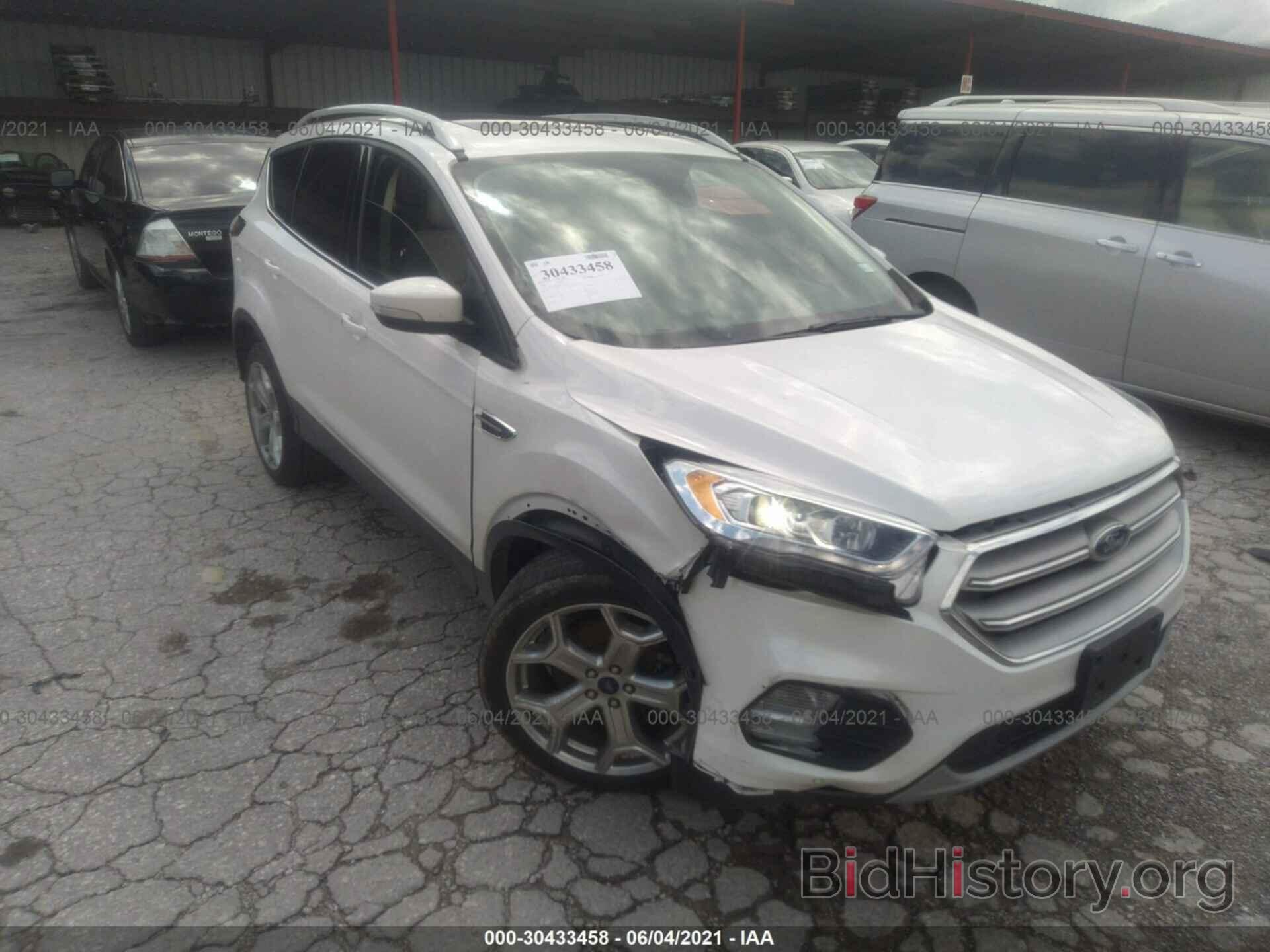 Photo 1FMCU0J9XJUD36369 - FORD ESCAPE 2018