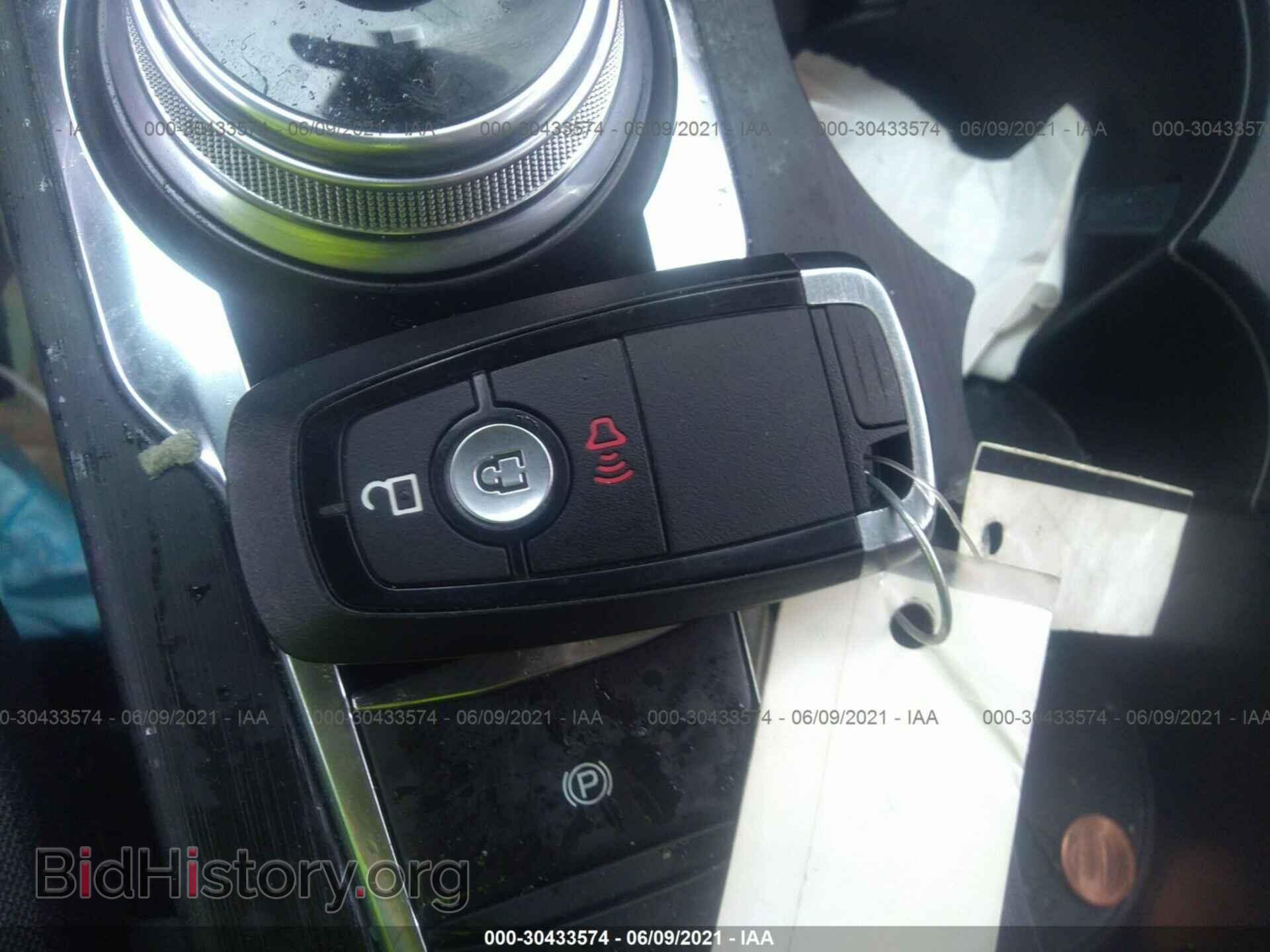 2020 FORD ESCAPE - VIN: 1FMCU0G62LUA23610 - Фото 11