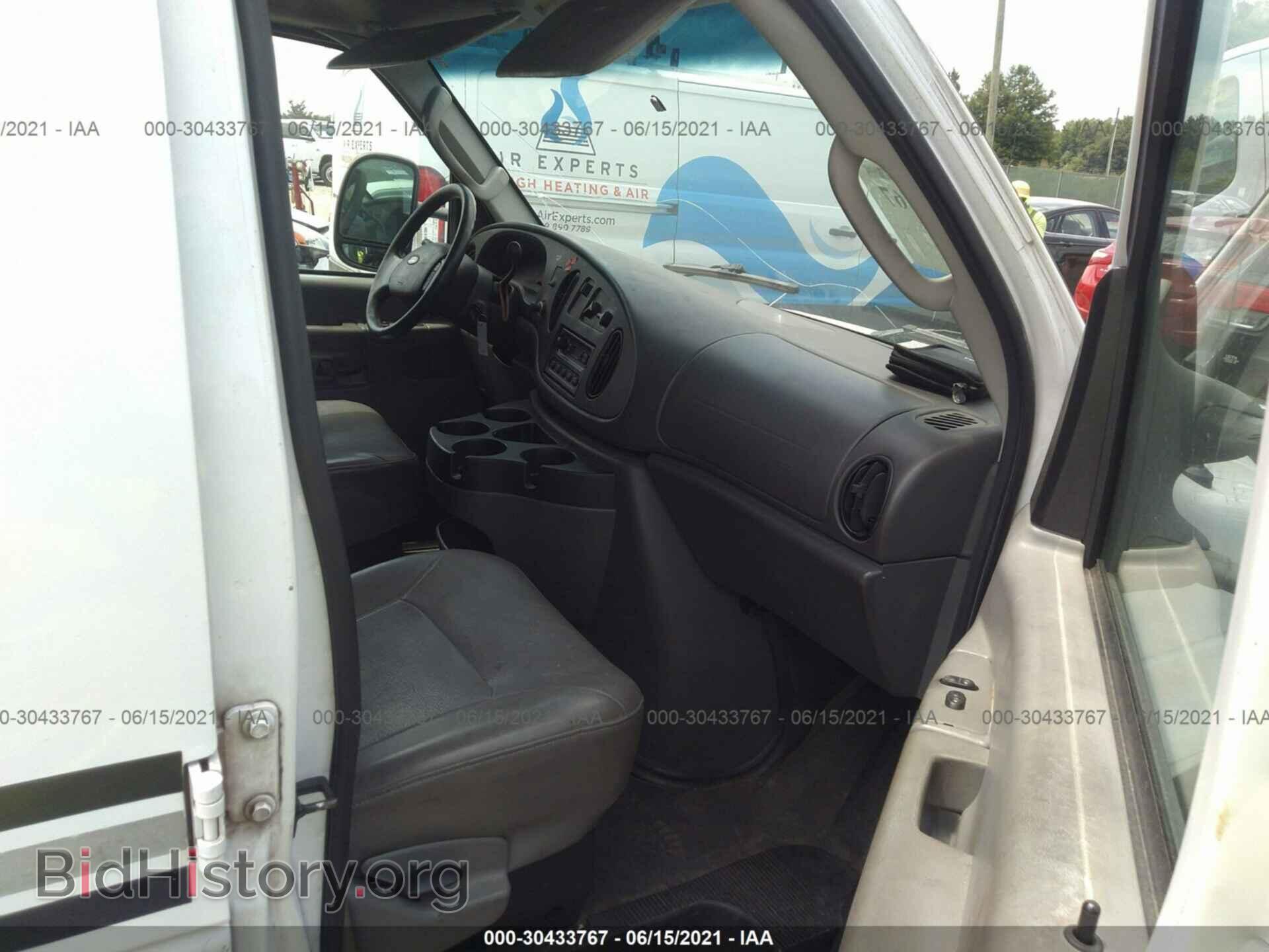 2008 FORD ECONOLINE CARGO VAN - VIN: 1FTNE14W68DB61436 - Фото 5