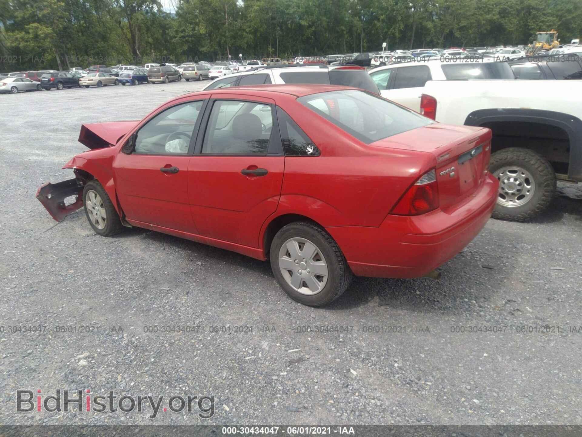 2006 FORD FOCUS - VIN: 1FAHP34N46W123060 - Фото 3